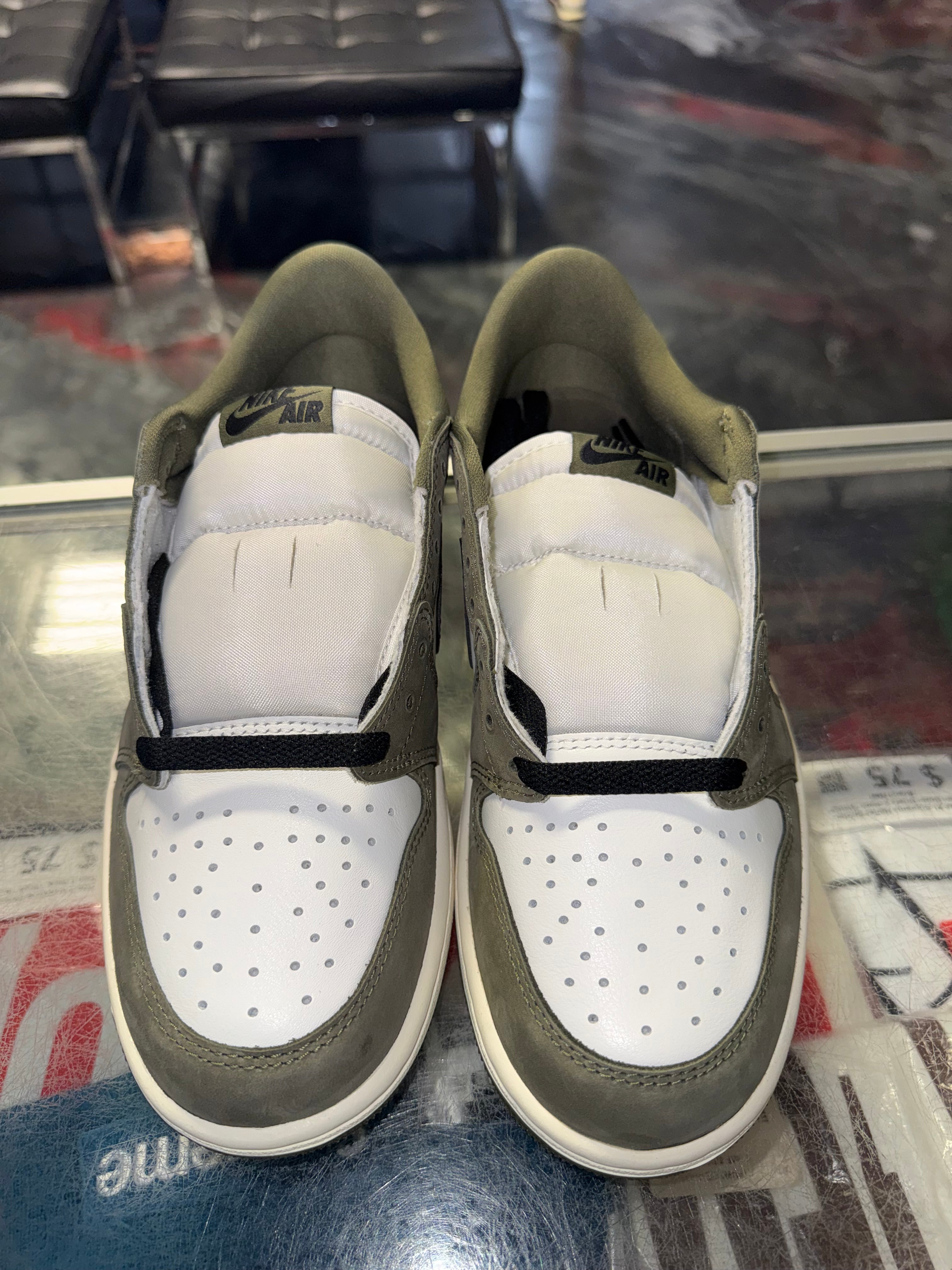 Size 8 Air Jordan 1 Low "Medium Olive" Brand New
