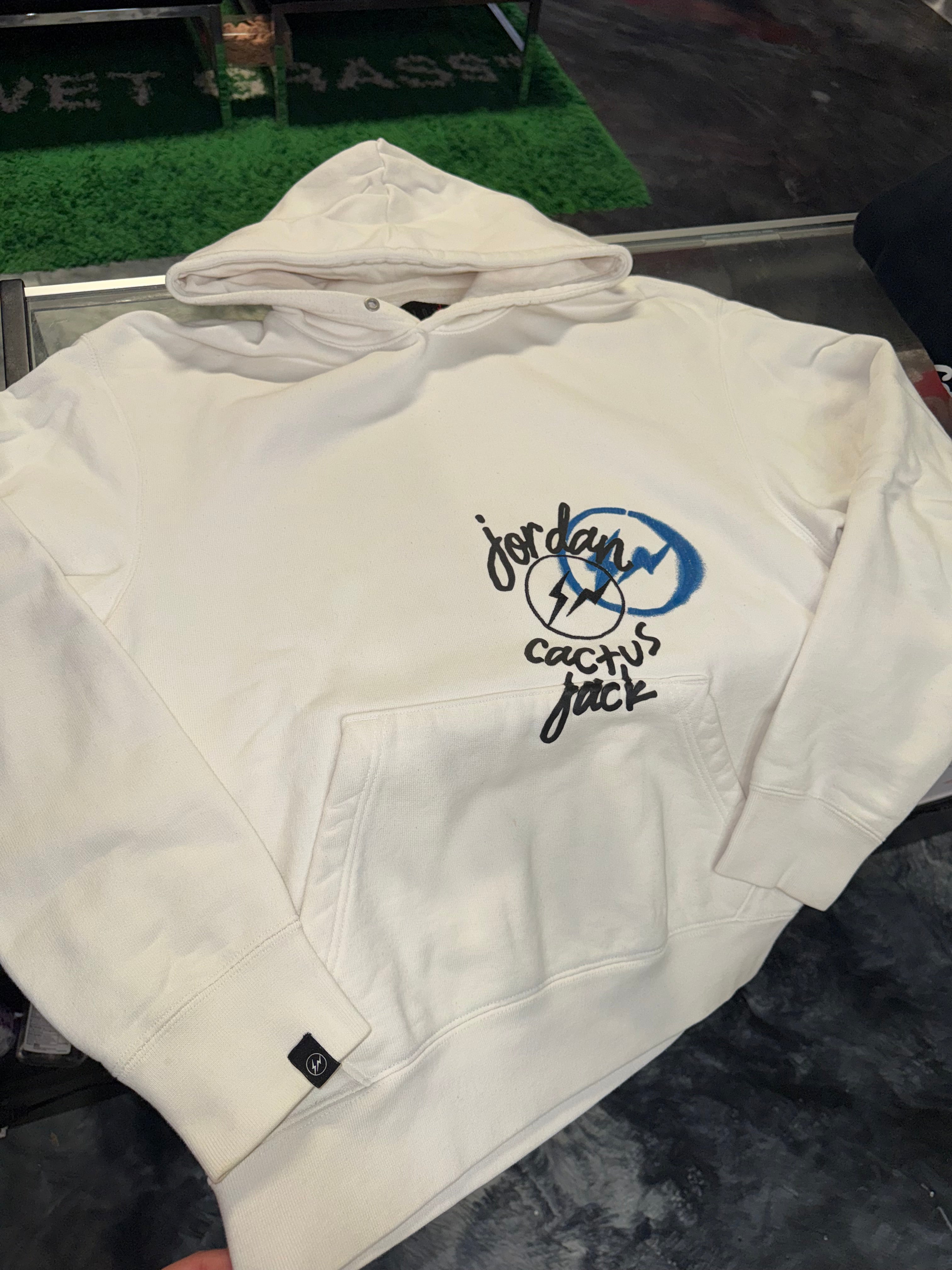 Size M Travis Scott x Jordan Fragment Hoodie “White” – Direct Kicks