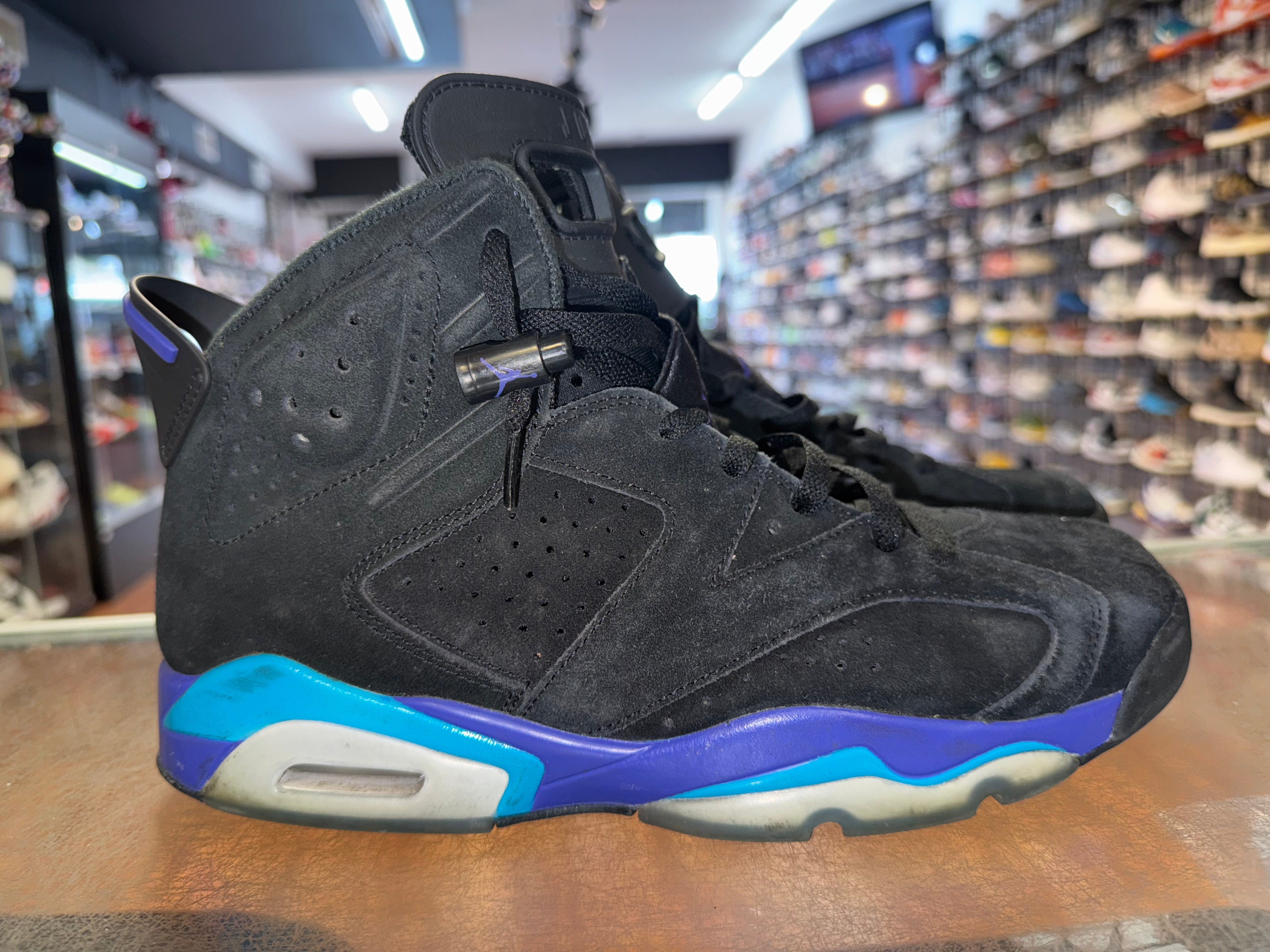 Size 10.5 Air Jordan 6 "Aqua" - NB