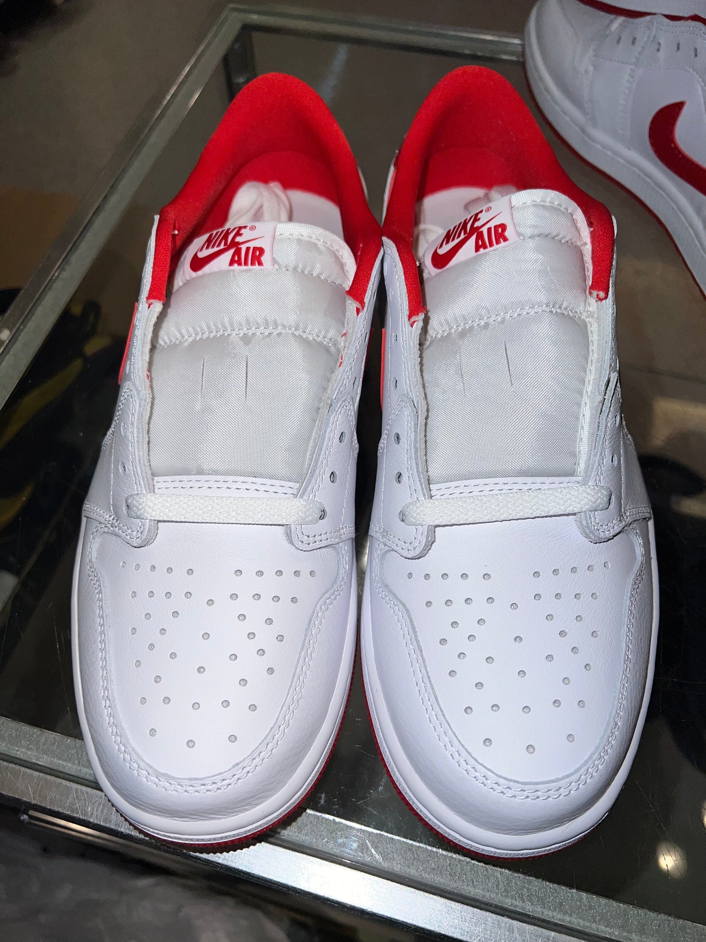 Size 9 Air Jordan 1 Low “University Red” Brand New (Mall)