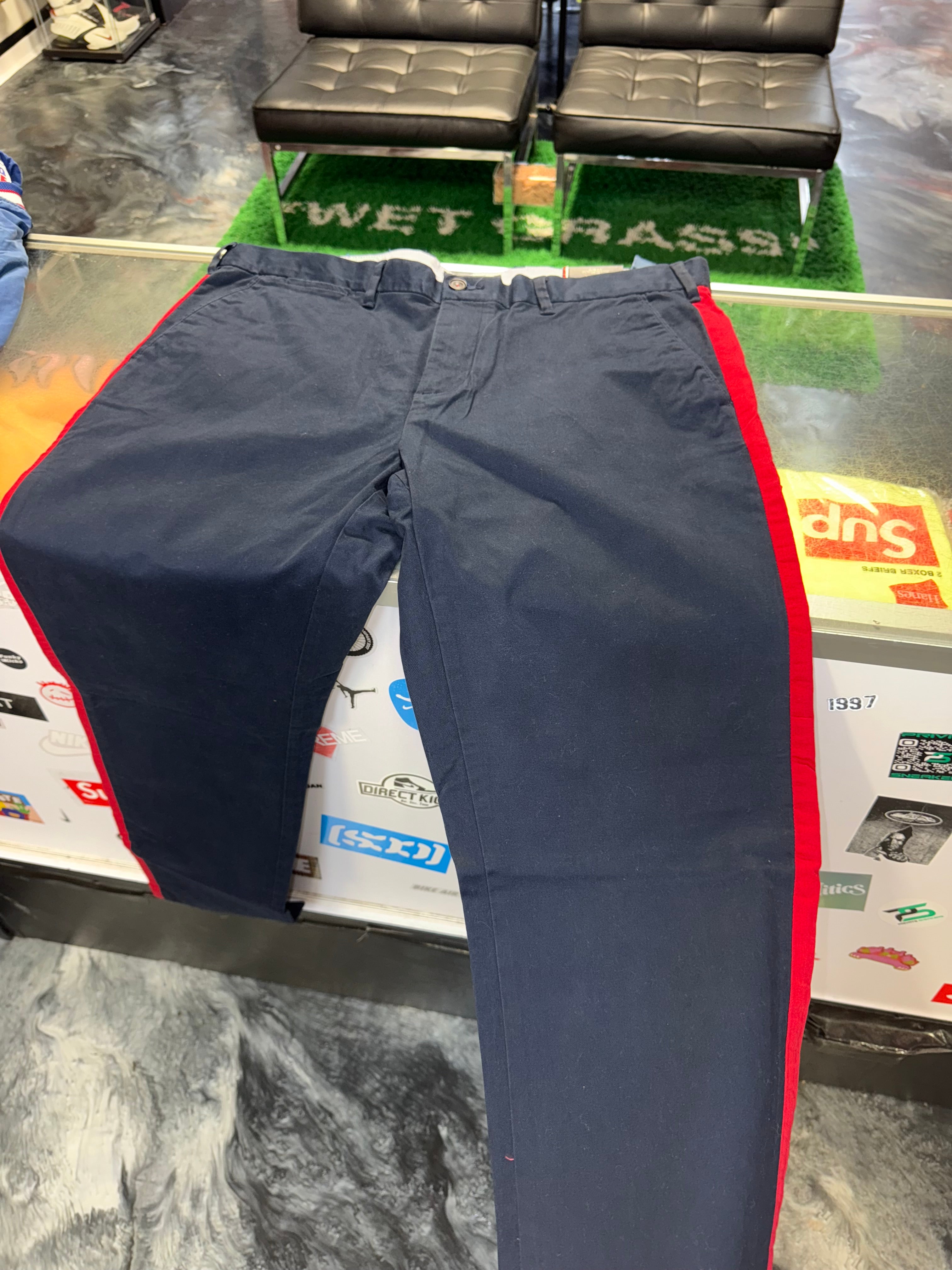 Size 38x32 Tommy Hillfigure Chino pant NEW