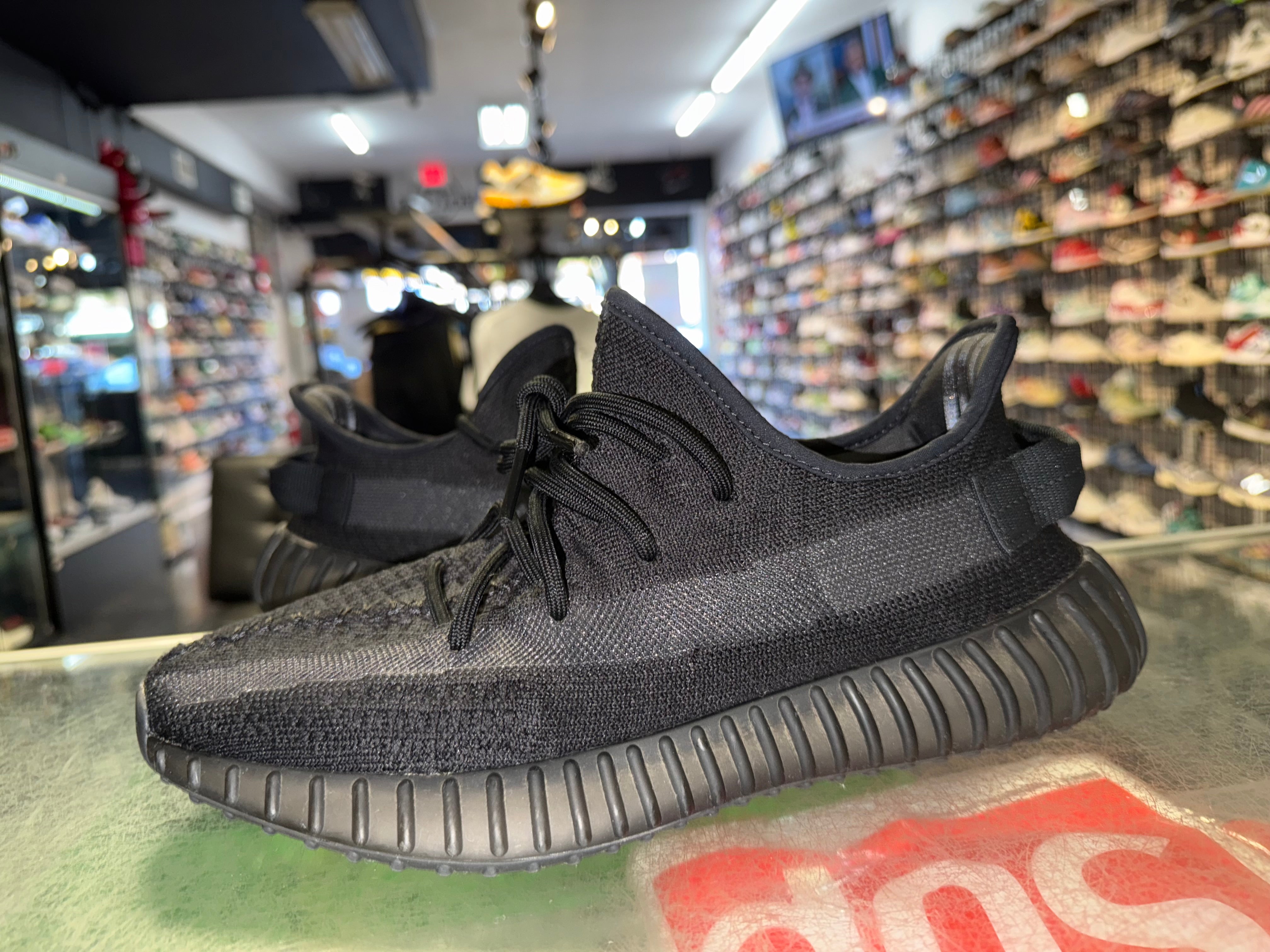 Size 9.5 Yeezy Boost 350 V2 "Onyx"