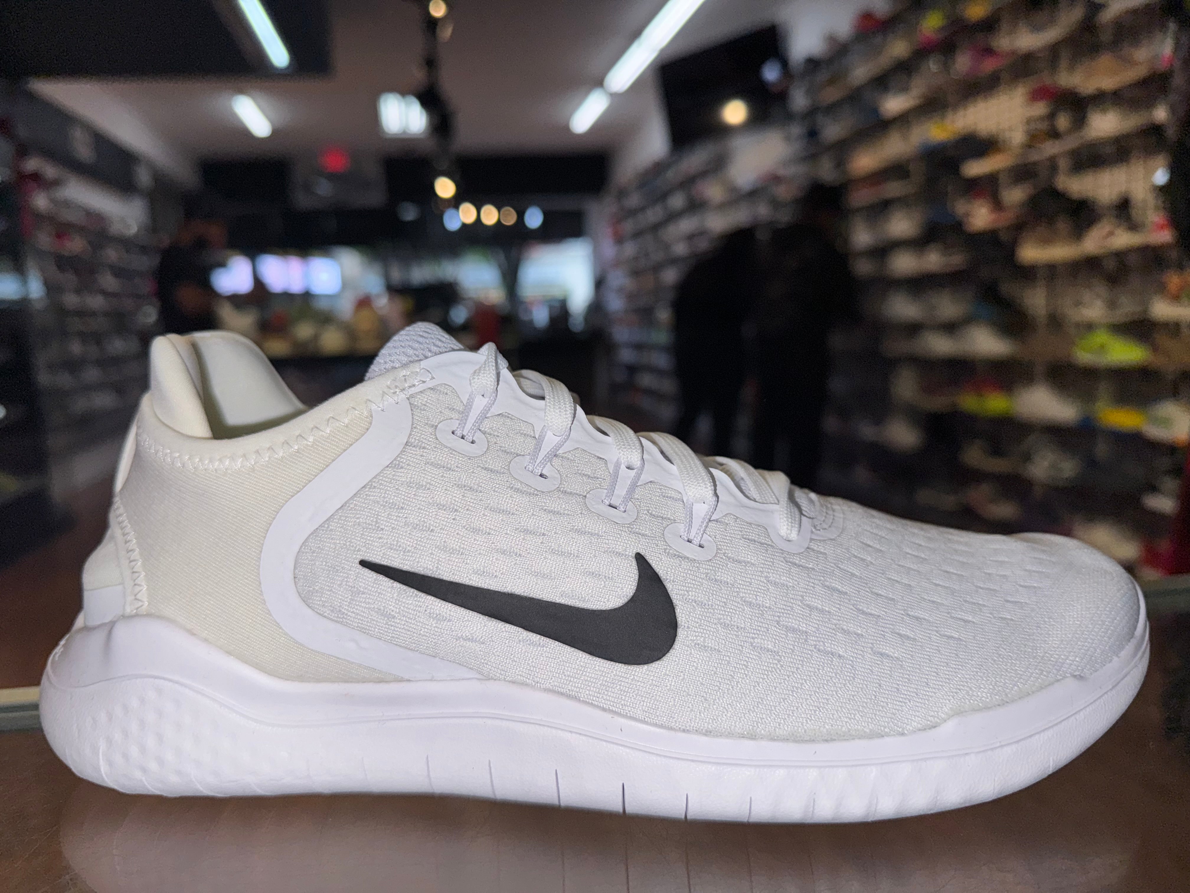 Size 9 Nike Free Run 2018 "White Black" Brand New