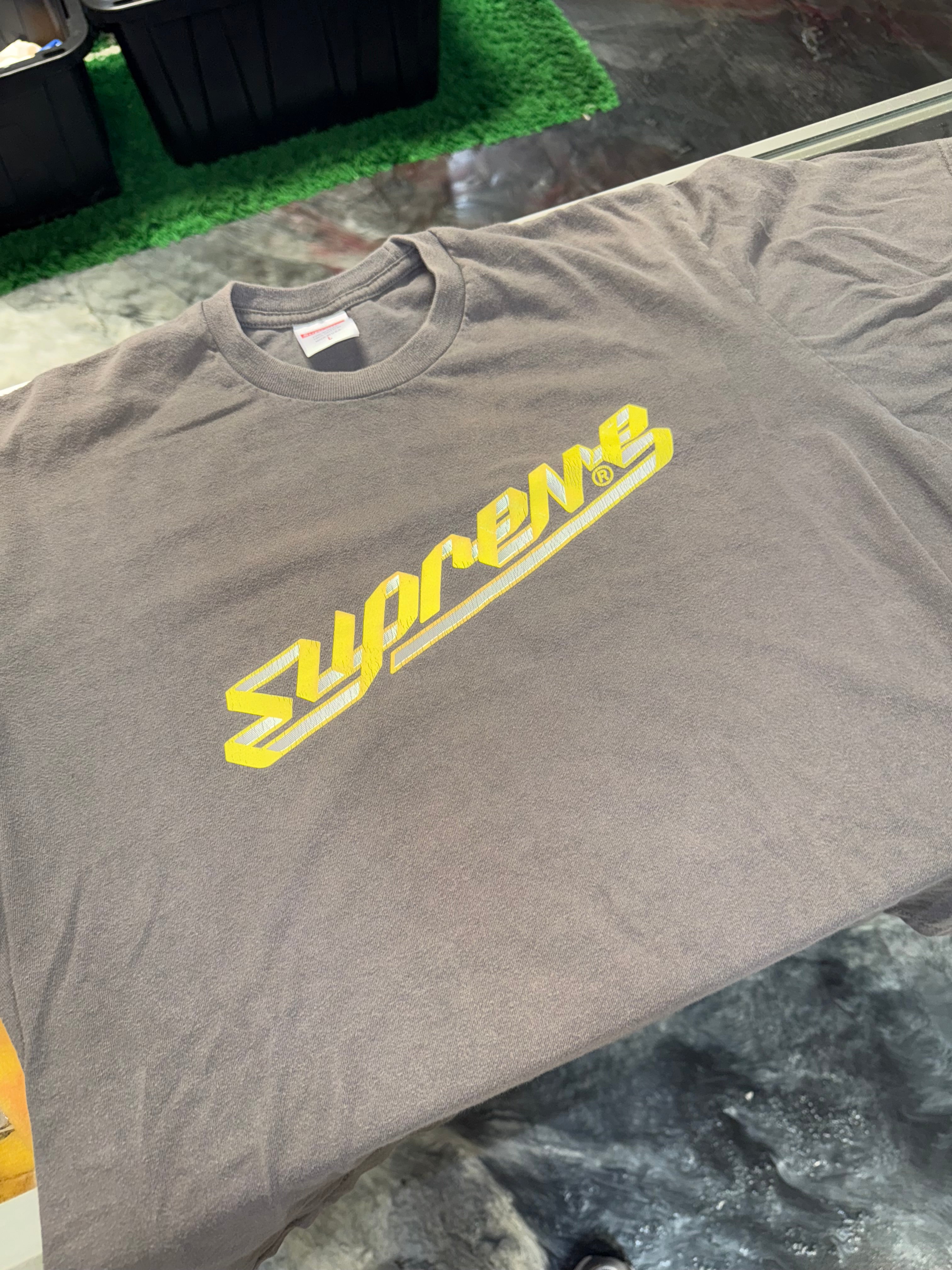 Size L Supreme Banner Tee “Charcoal”