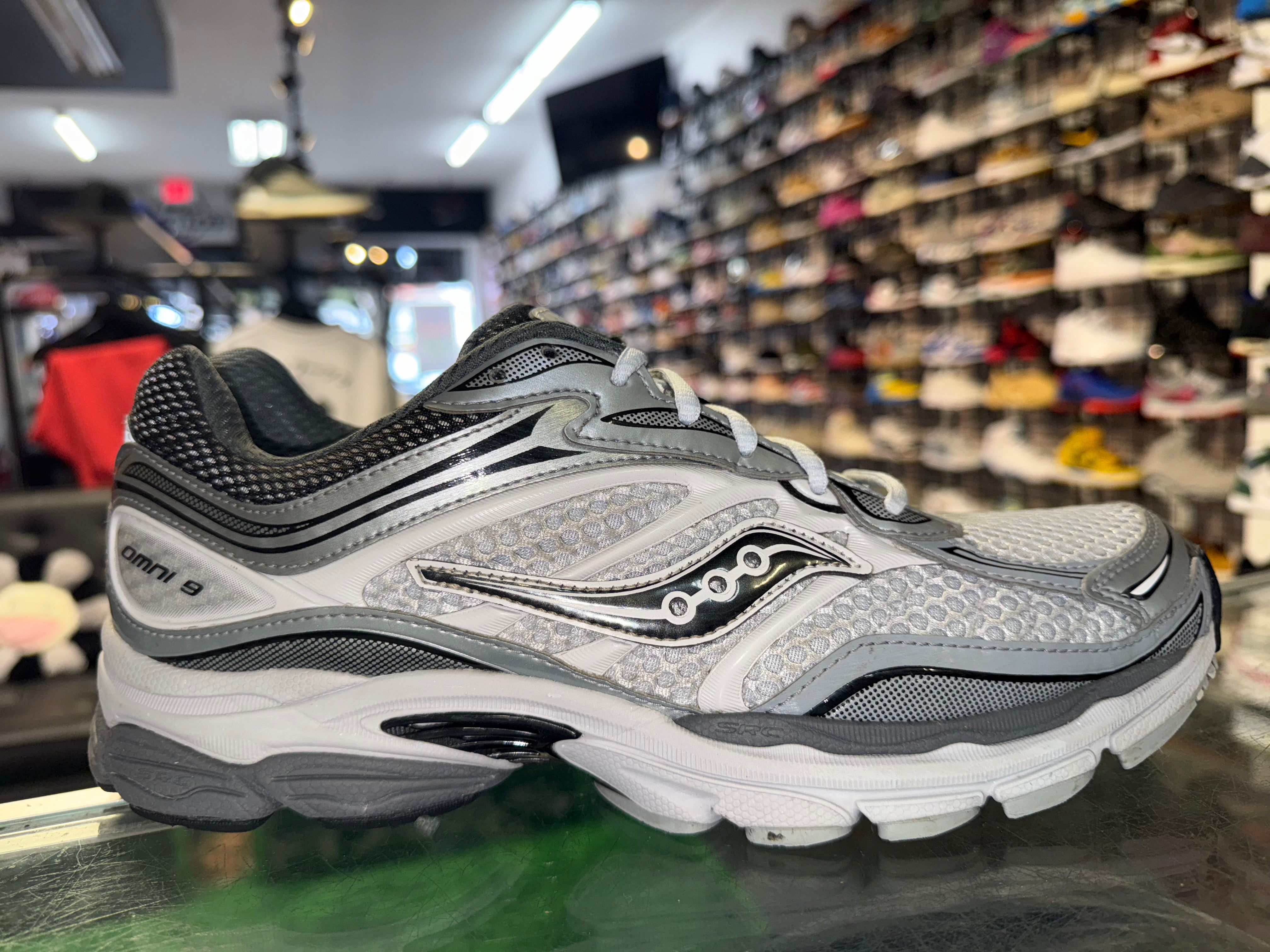 Size 10.5 Saucony Progrid Omni 9 “Grey”