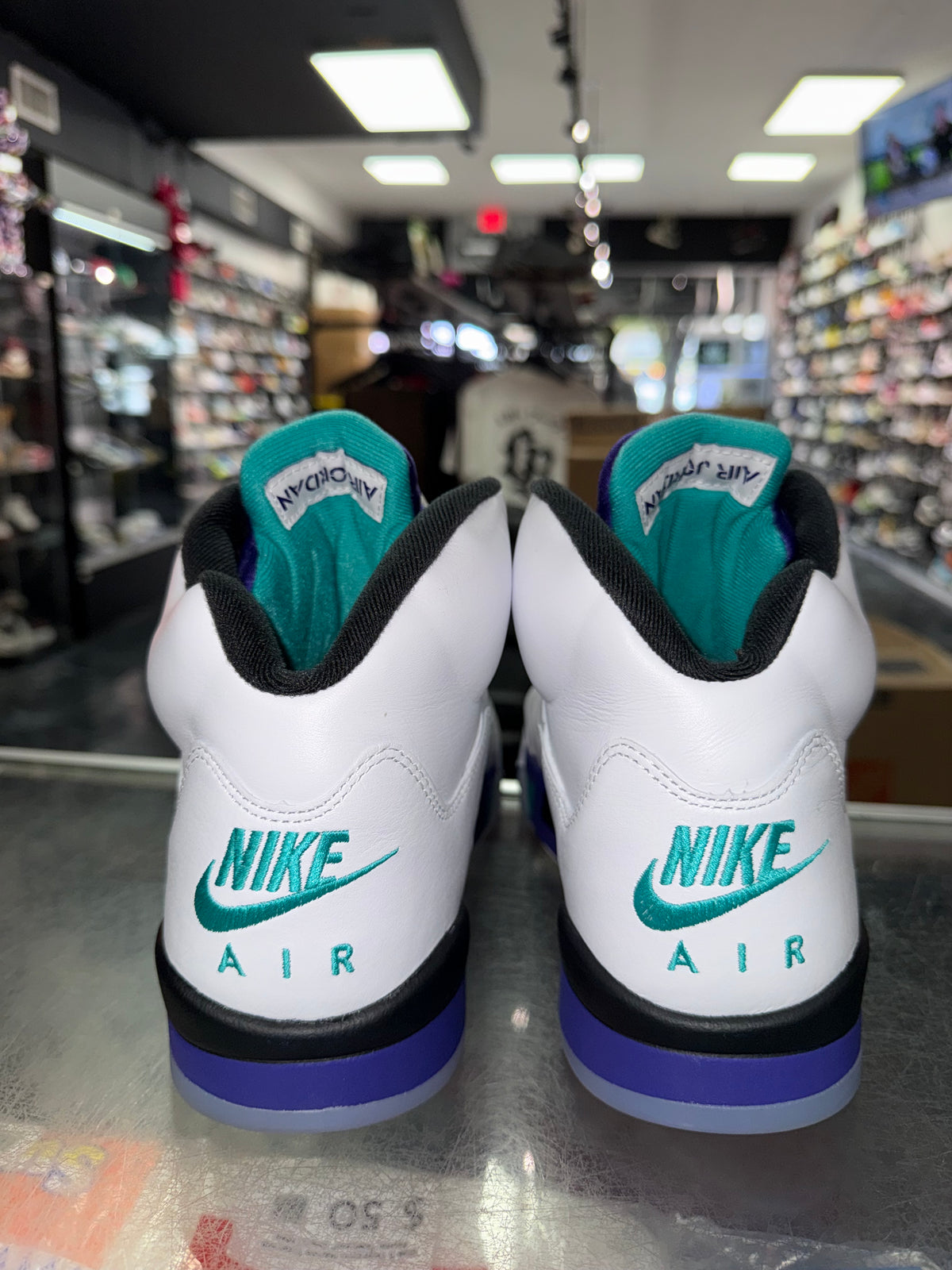 Air Jordan 5 White Grape sneaker, pre-owned, size 10.5 – view 6