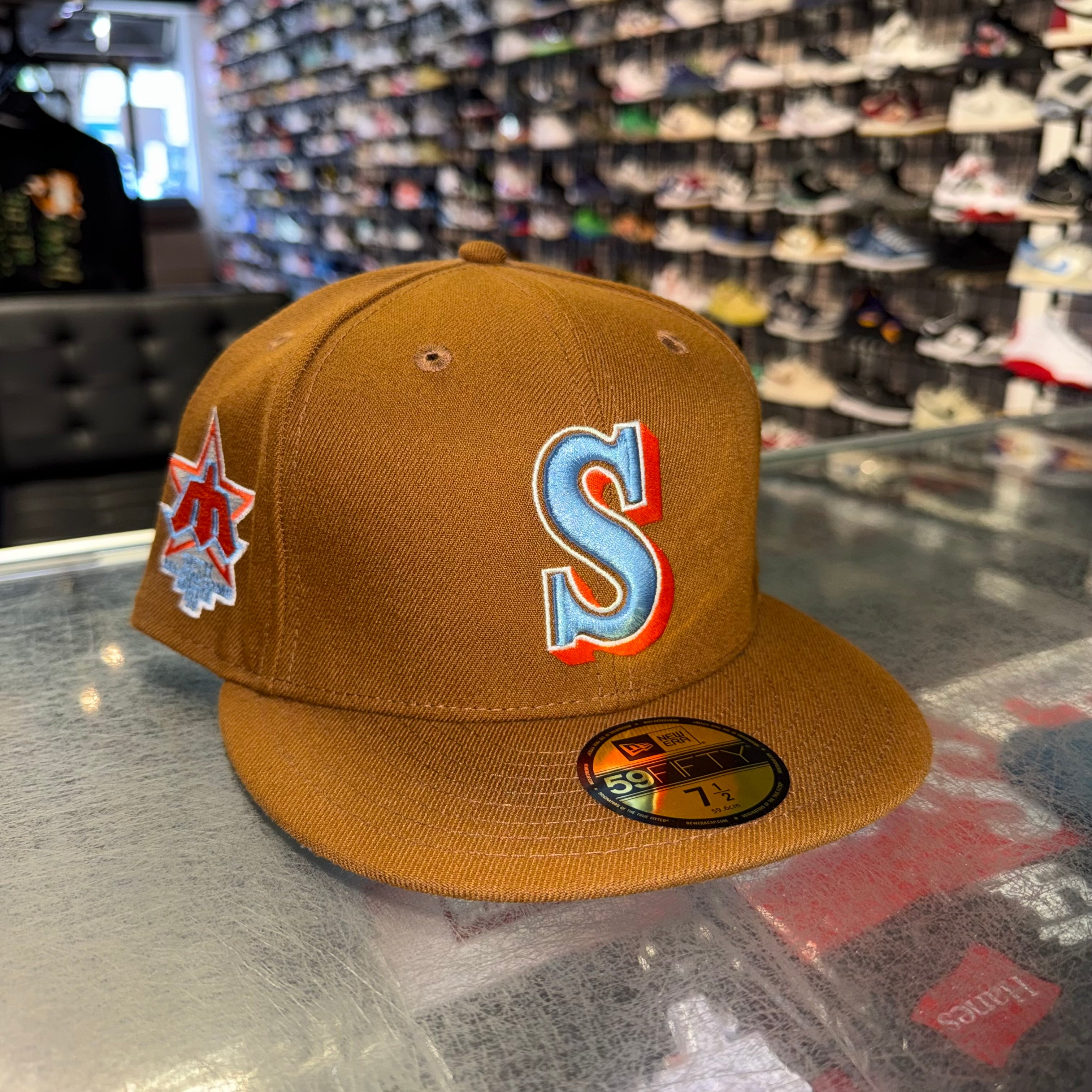 Size 7 1/2 New Era Fitted Hat “Mariners Brown” Brand New