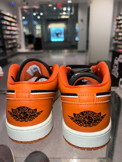 Size 7.5 (9w) Air Jordan 1 Low SE “Sport Spice Orange” Brand New (Mall)