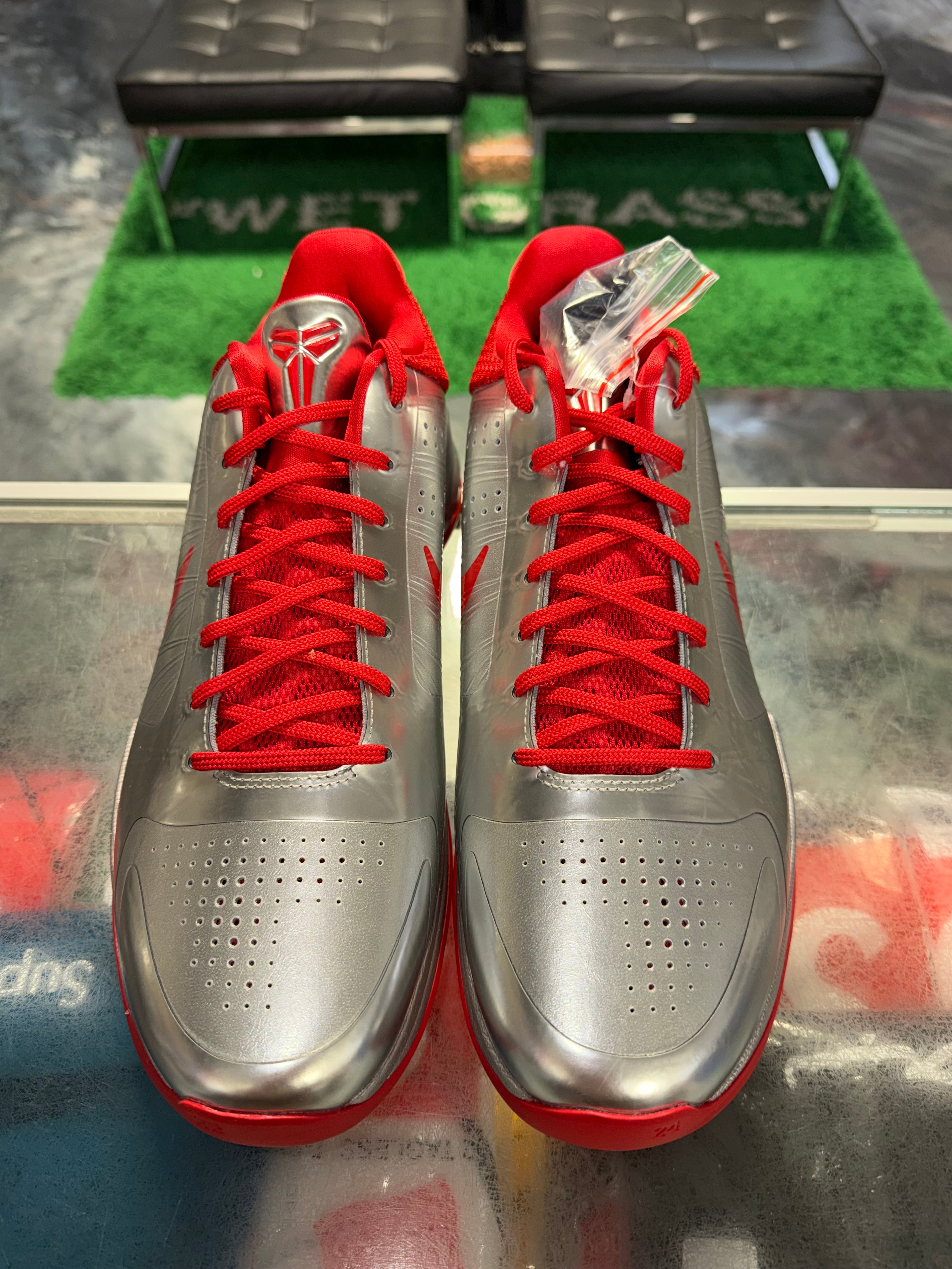 Size 13 Kobe 5 Protro Caitlin Clark "Rookie of the Year" Brand New