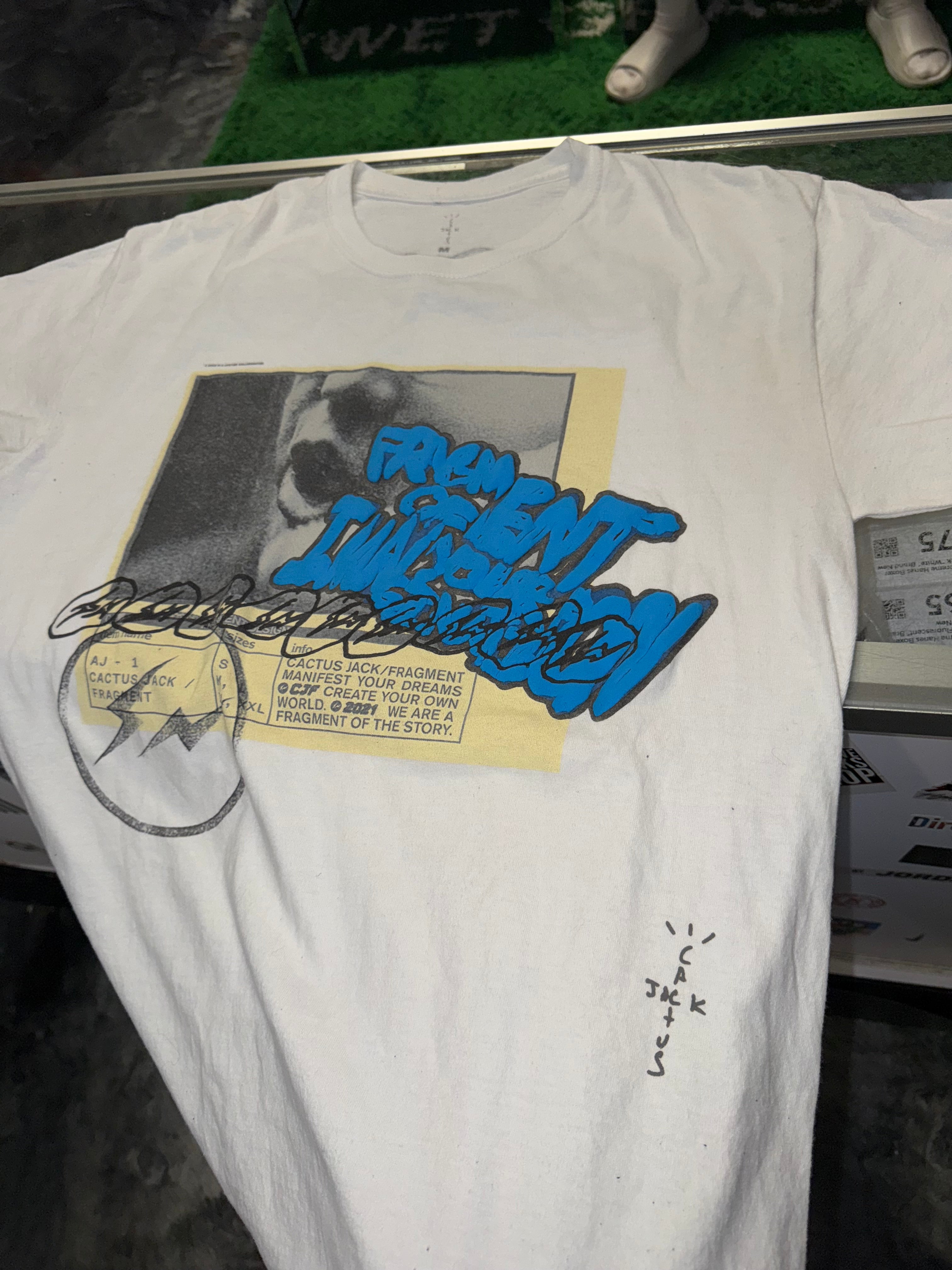 Size M Travis Scott Fragment Tee “White”