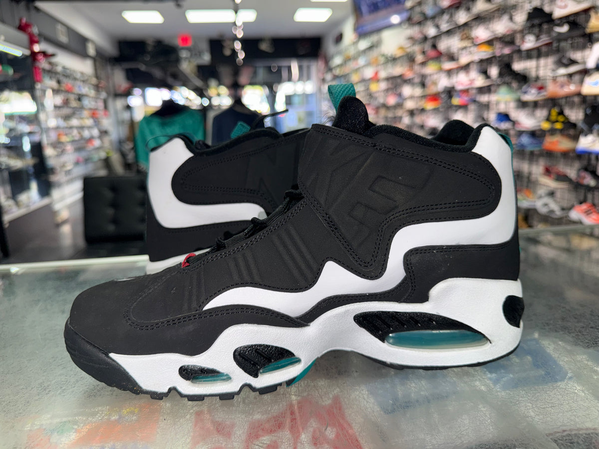 Air Griffey Max 1 Freshwater sneaker, pre-owned, size 9.5 – view 4