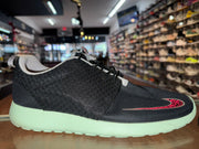 Size 13 Nike Roshe Run “Yeezy”