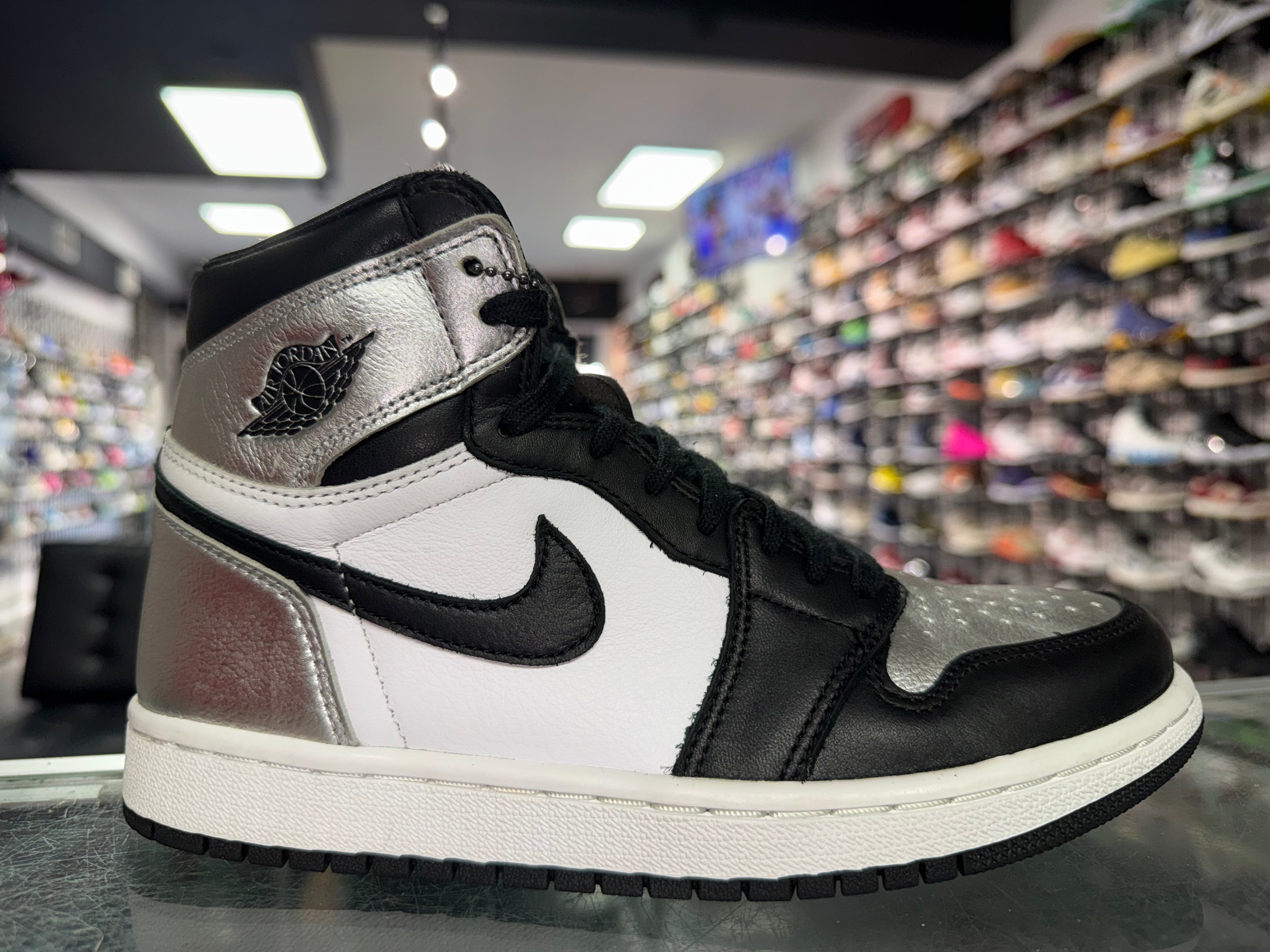 Size 5 (6.5W) Air Jordan 1 "Silver Toe"