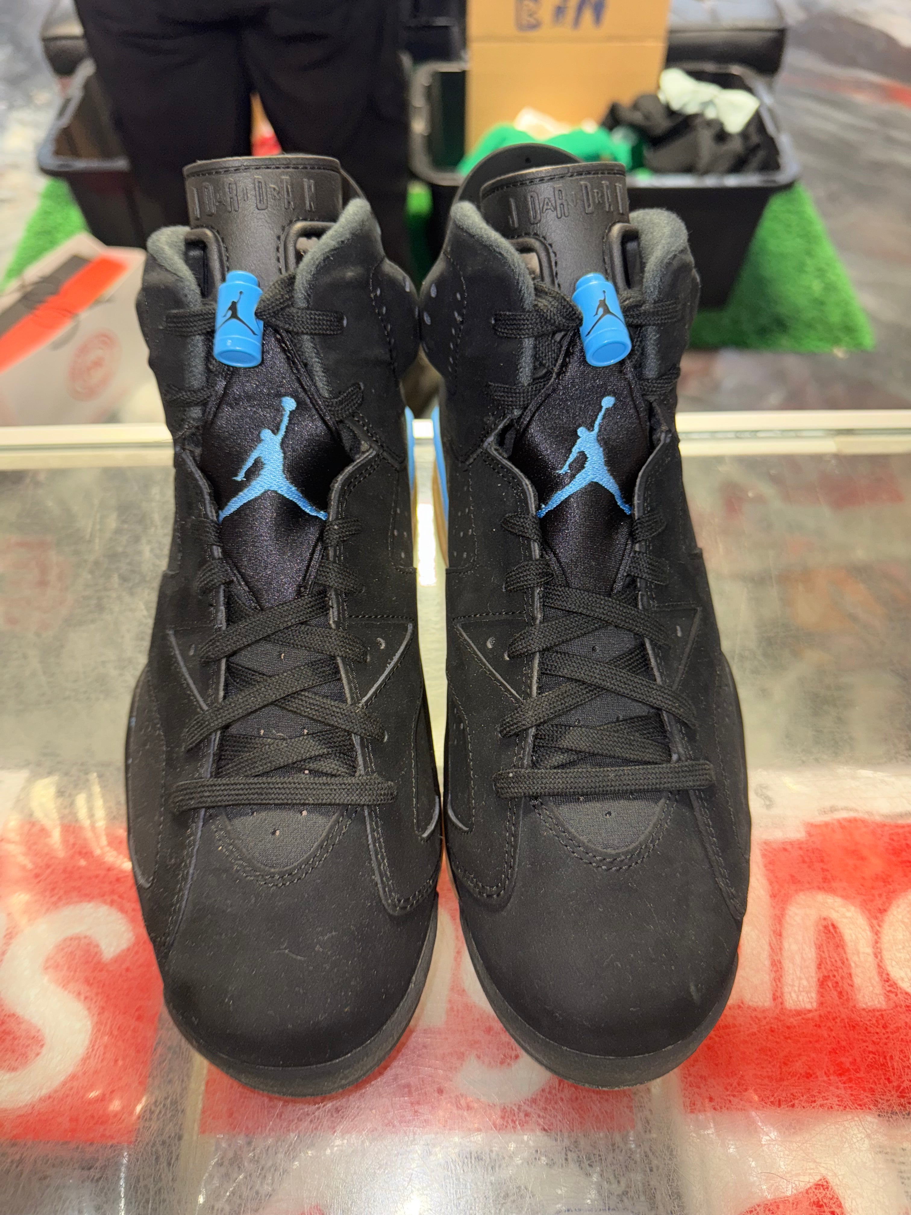 Size 9 Air Jordan 6 "UNC" Brand New