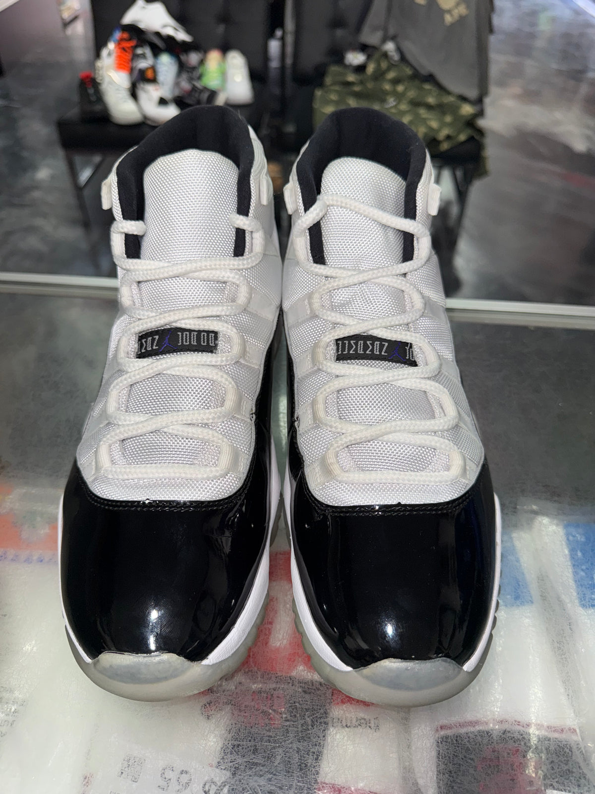 Air Jordan 11 Concord sneaker, pre-owned, size 12 – view 5