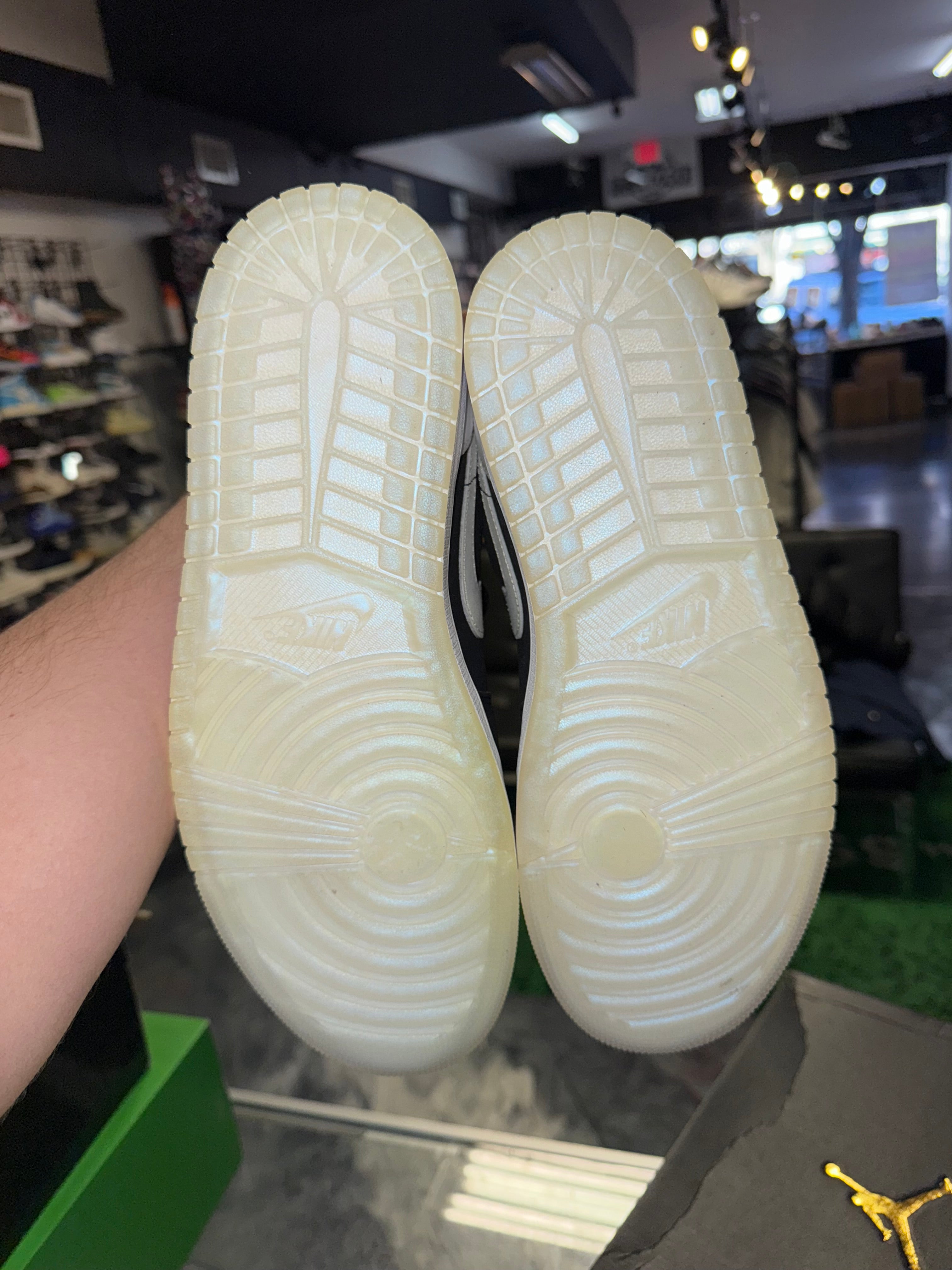 Size 9.5/11 AJ 1 Lo "Diamond Shorts" NEW MISMATCH