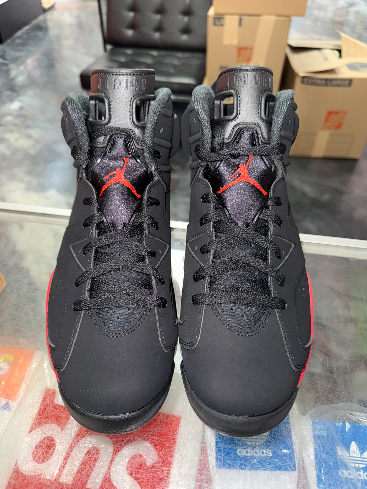 Air Jordan 6 Infrared Salesman sneaker, pre-owned, size 10.5 – view 5