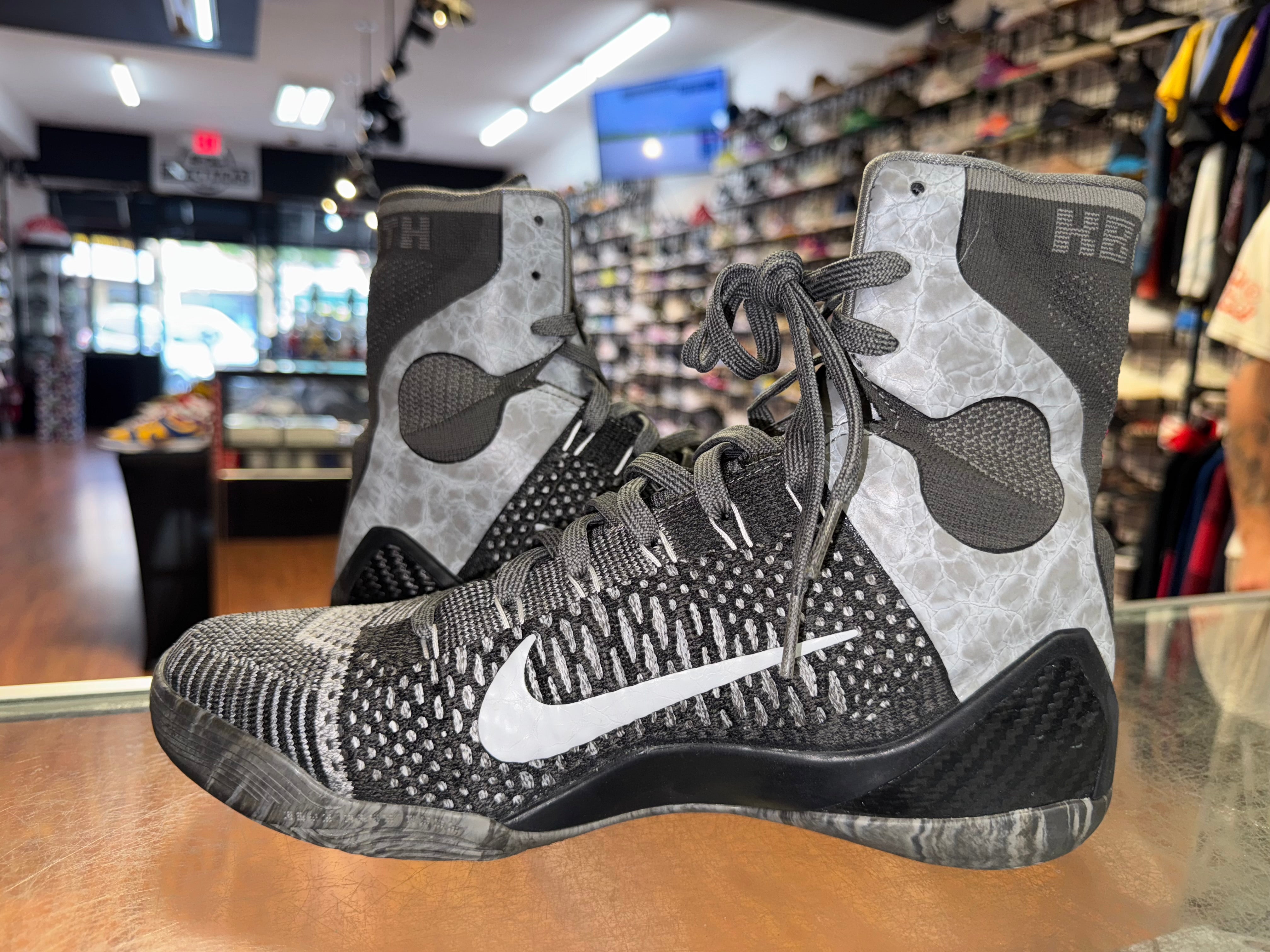 Size 9 Kobe 9 Elite "Detail"