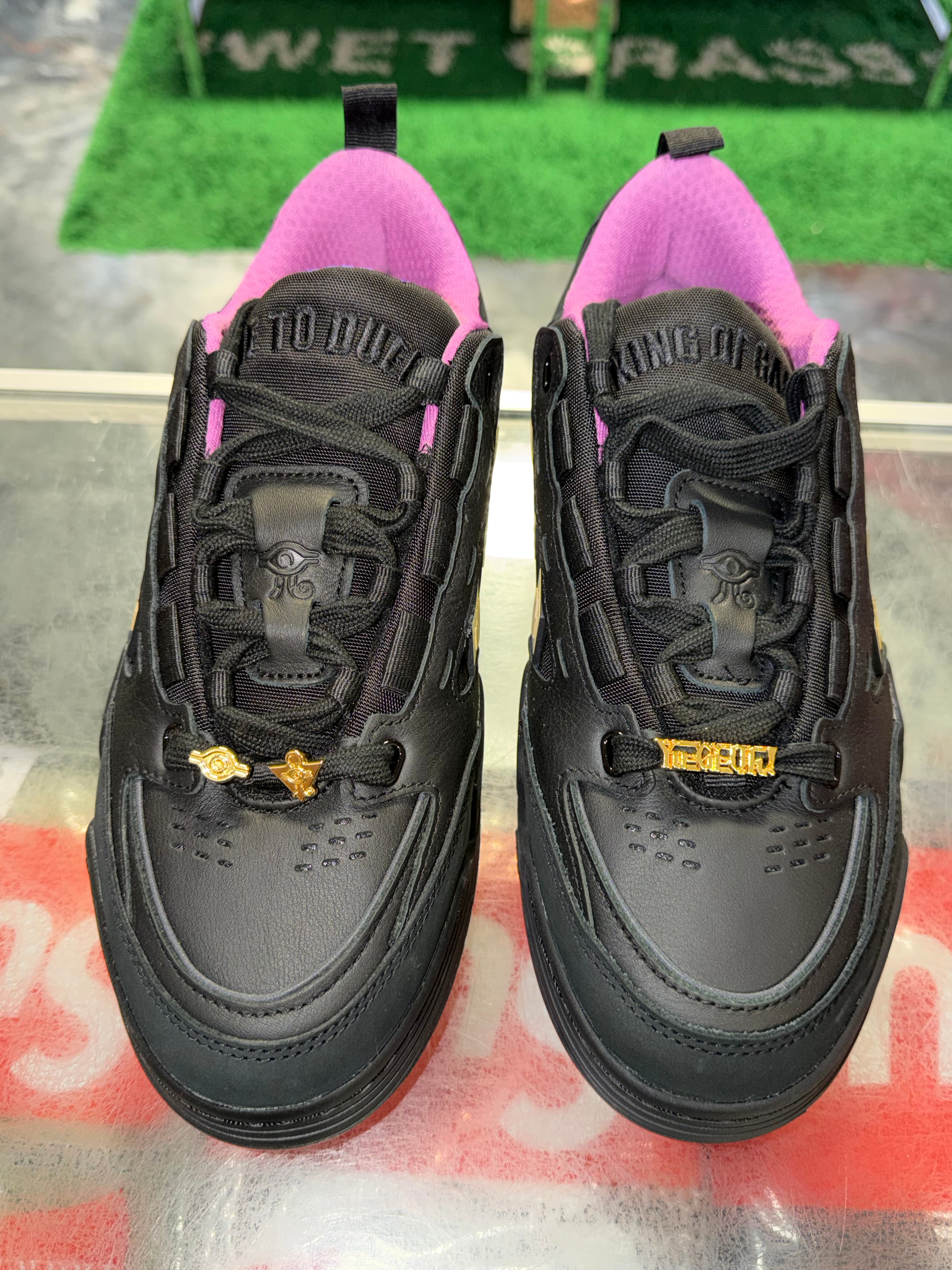 Size 9 Adidas ADI2000 Yu-Gi-Oh! "Yugi's World" (No Card) Brand New