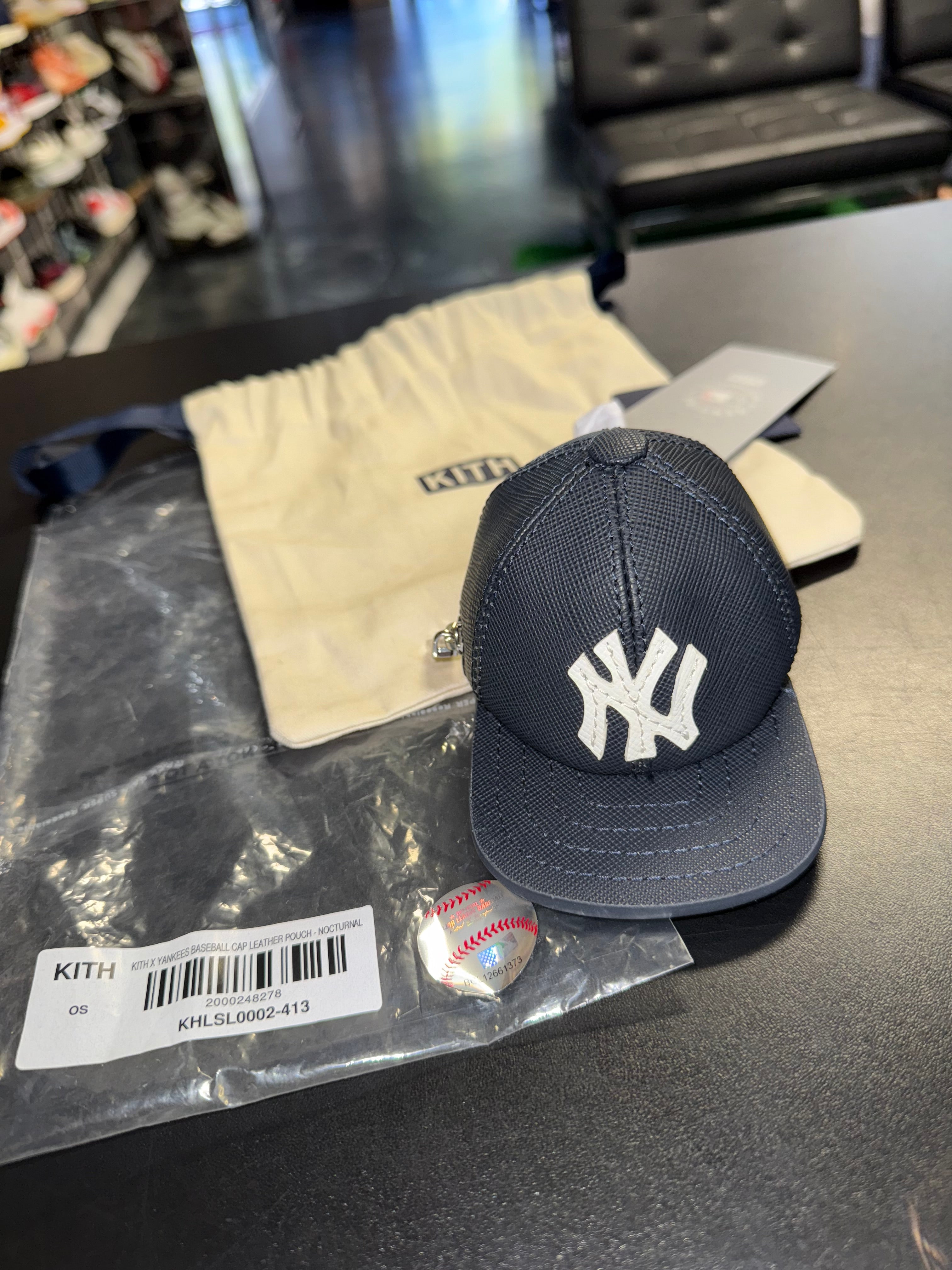 Size OS Kith NY Yankees Baseball Cap Pouch “Nocturnal” Brand New