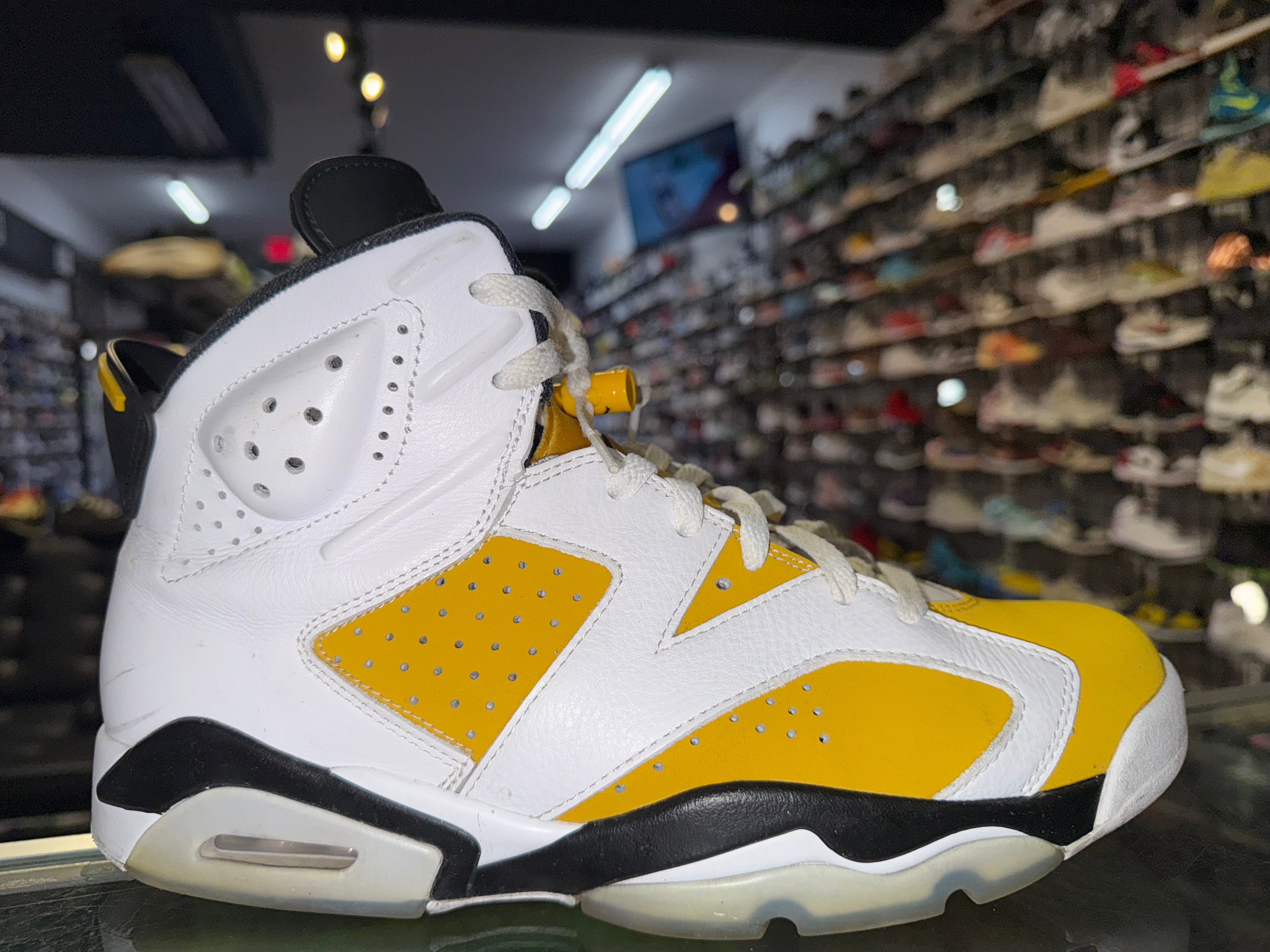 Size 11 Aj 6 "Yellow Ochre"