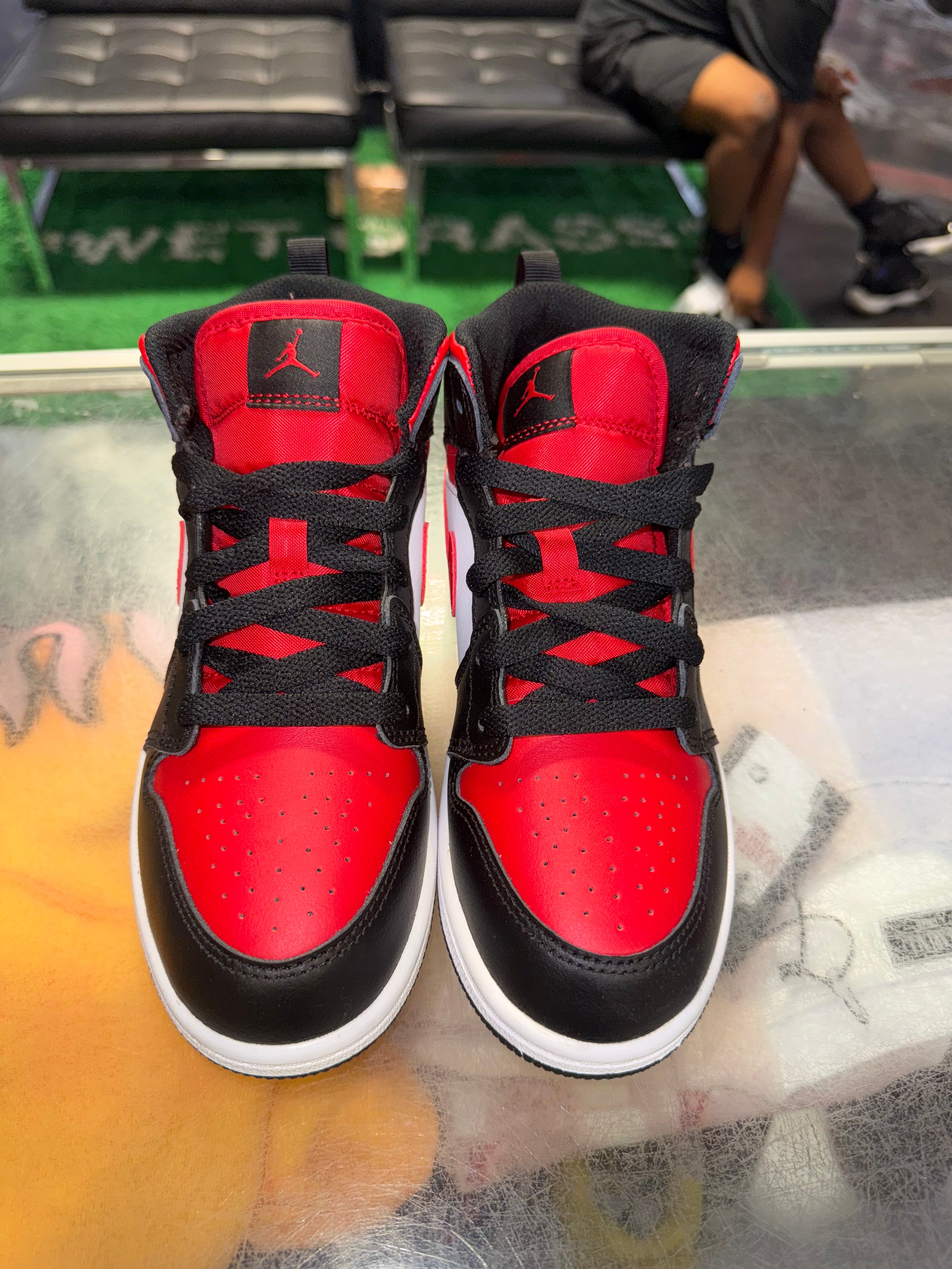 Size 2y Air Jordan 1 Mid "White Red" (PS) Brand New