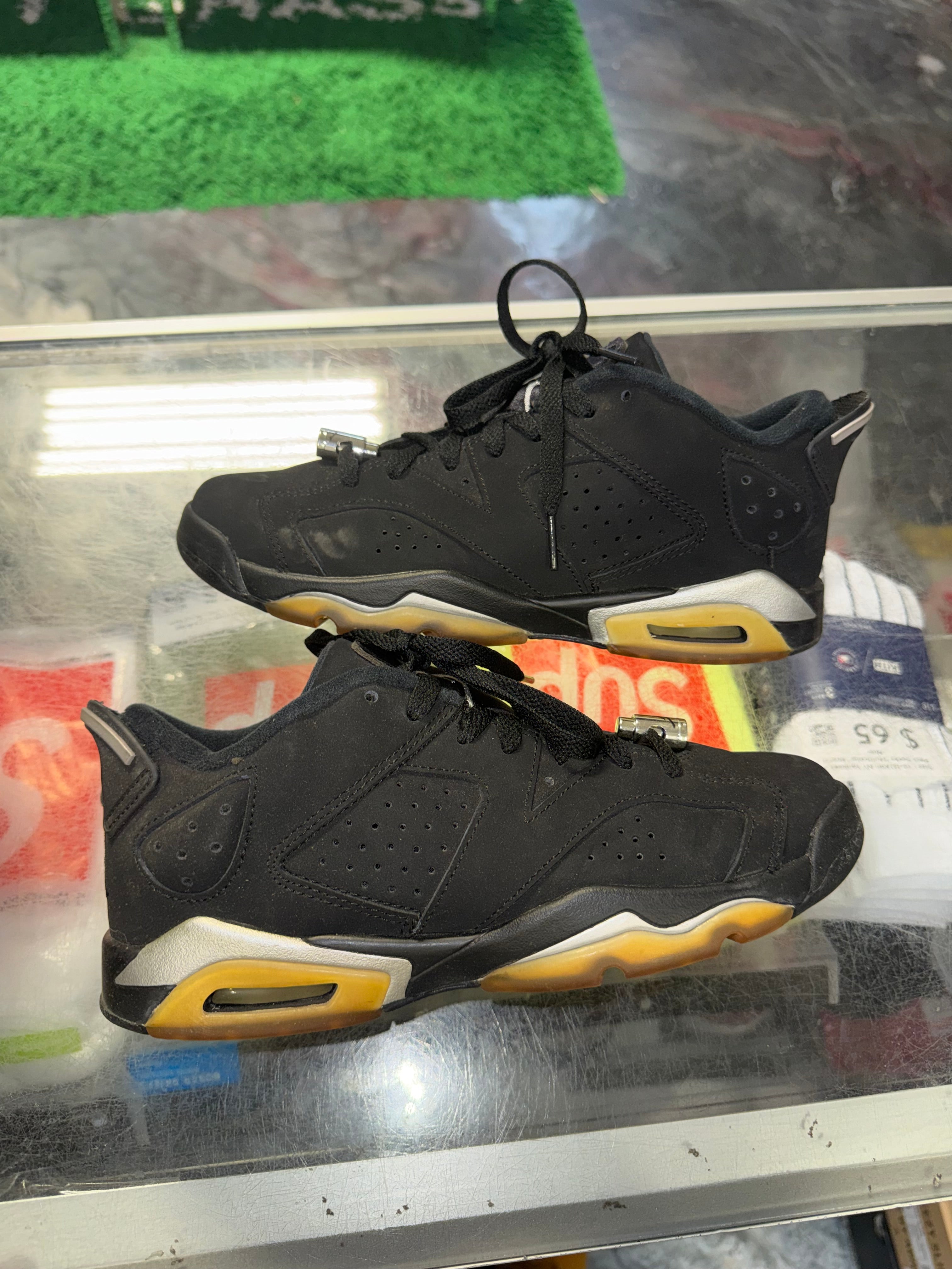 Size 6y Air Jordan 6 Low "Chrome"