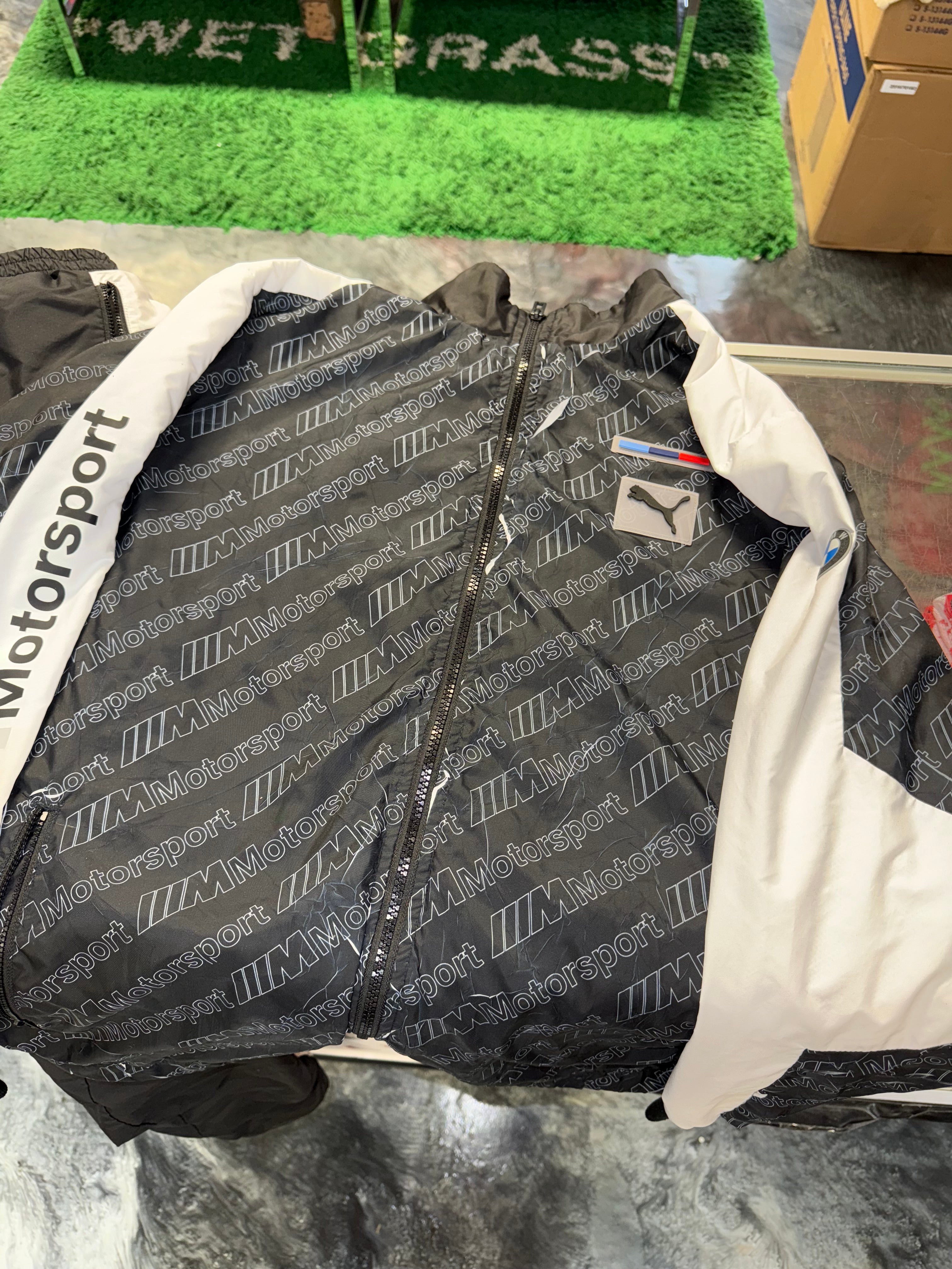 Medium Puma BMW Suit (Top + Bottom)