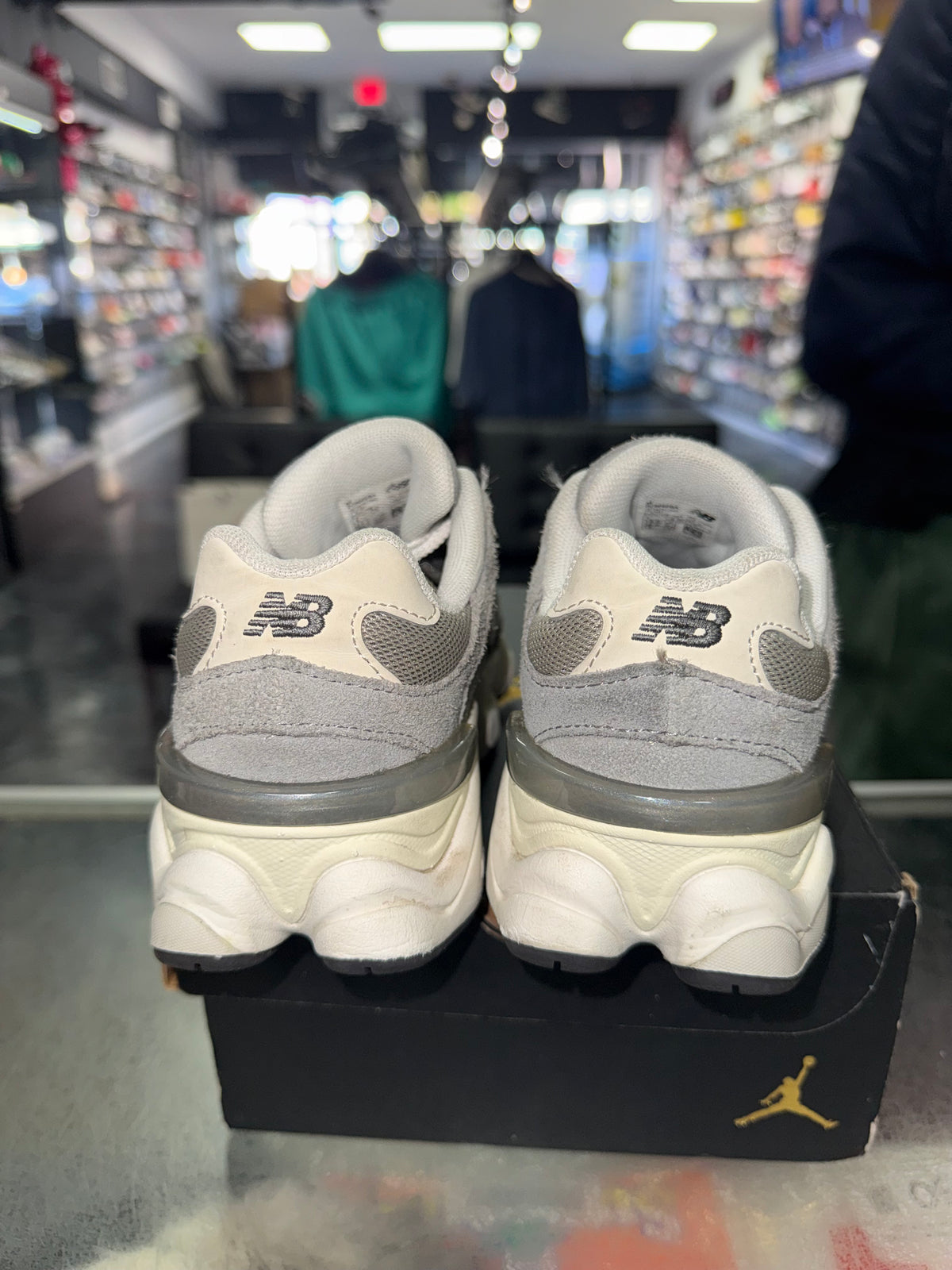 New Balance 9060 Grey PS sneaker, pre-owned, size 1Y – view 4