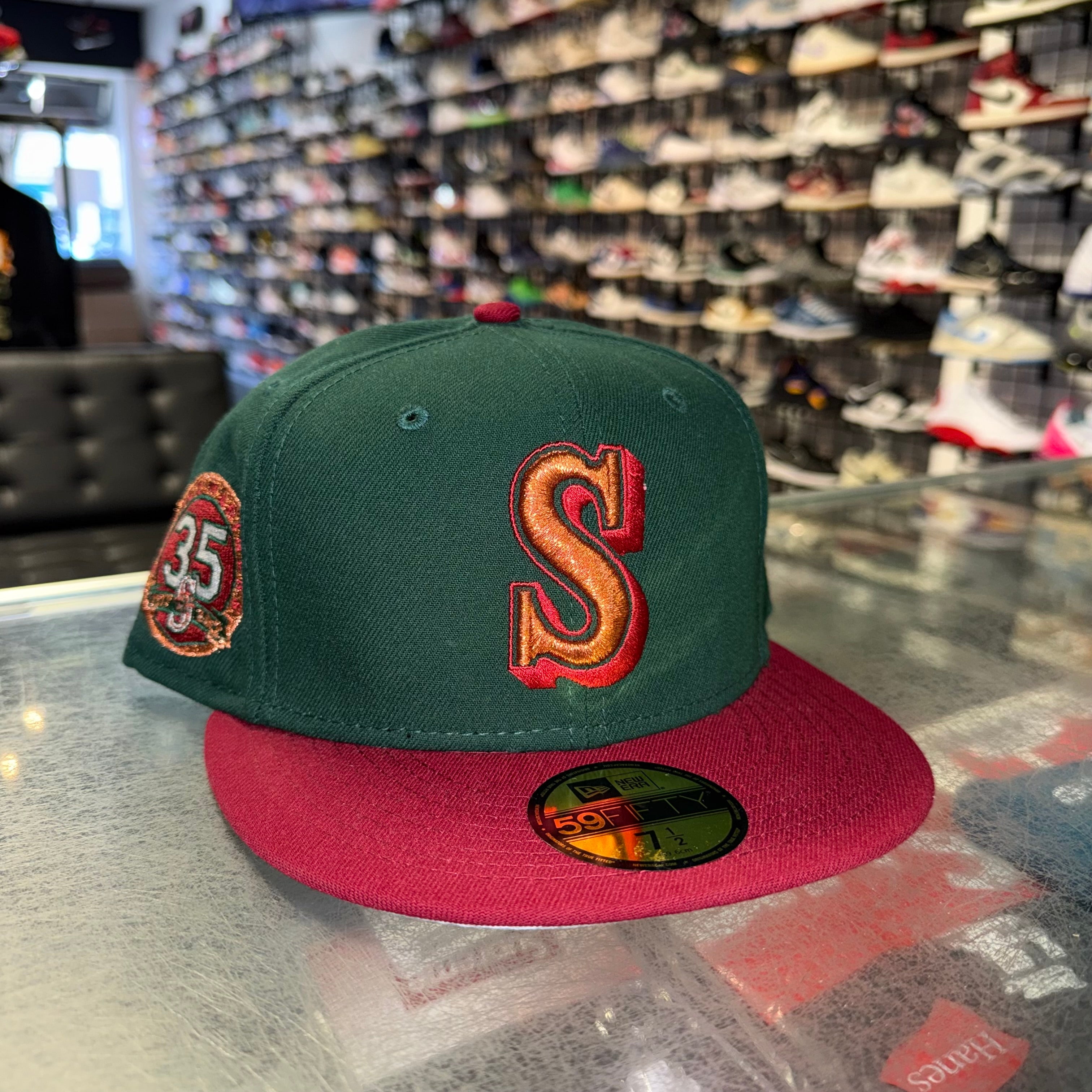 Size 7 1/2 New Era Fitted Hat “Mariners Green” Brand New