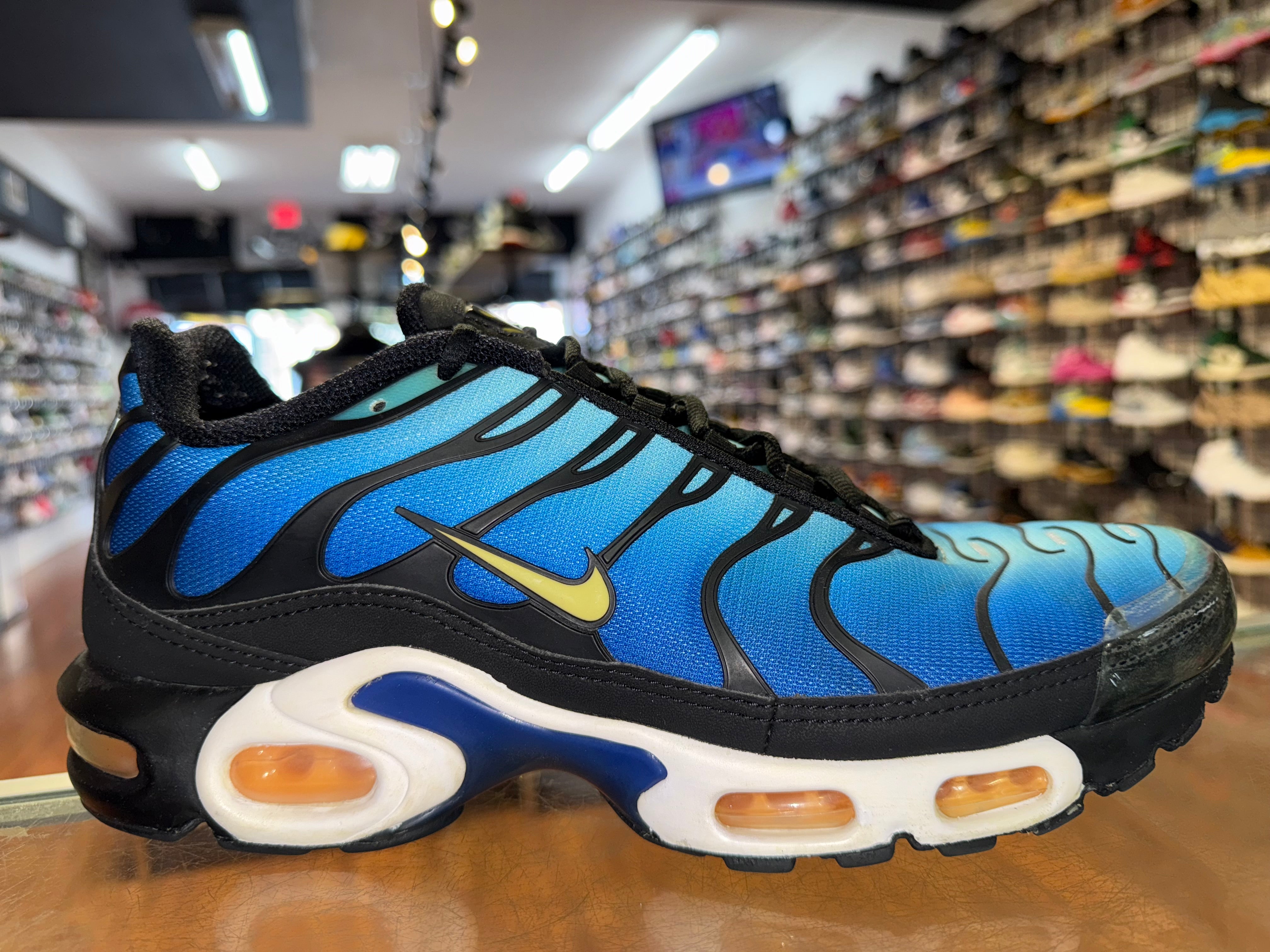 Size 10.5 Air Max Plus OG “Hyper Blue”