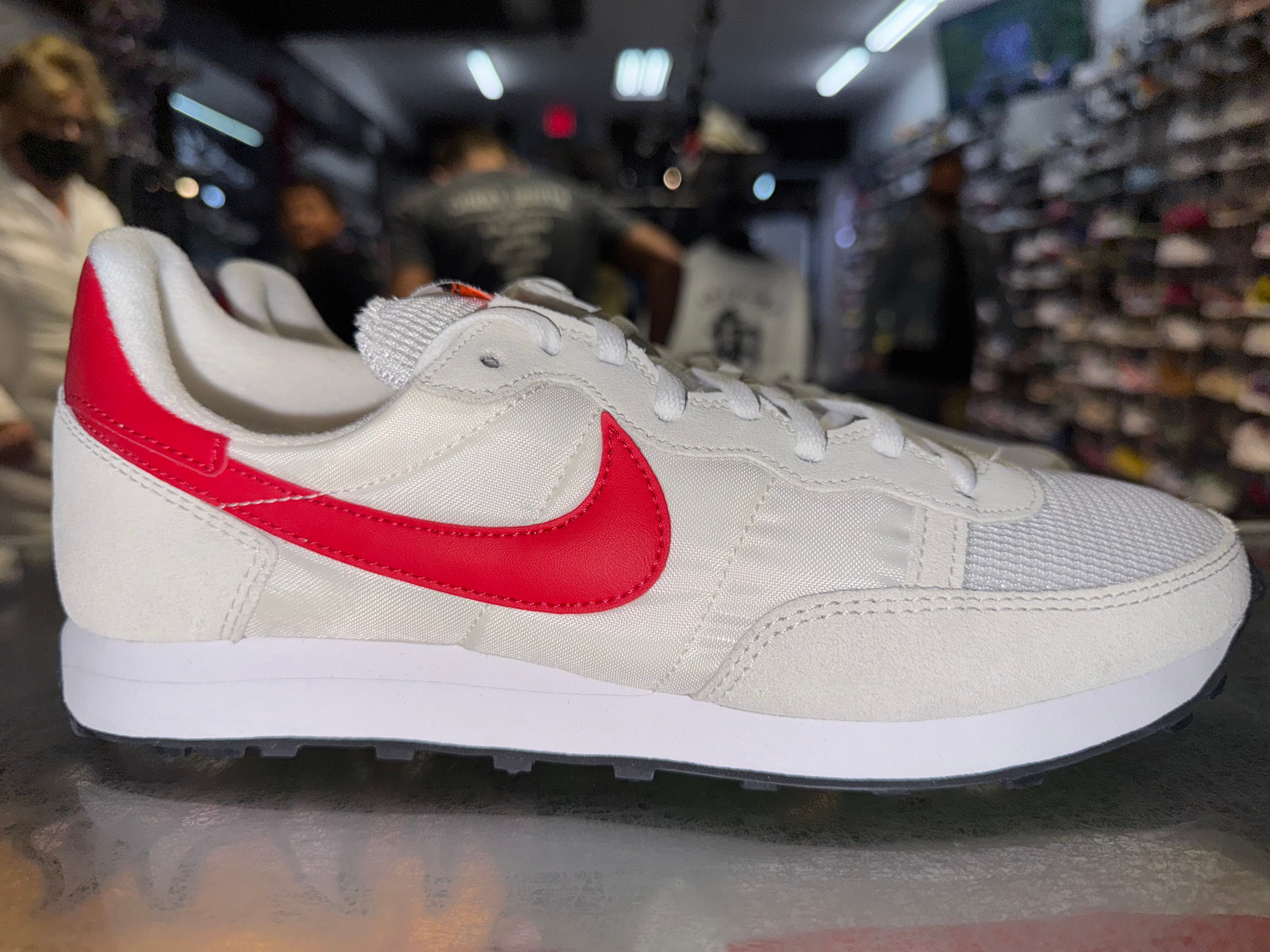 Size 9 Nike Challenger OG "White University Red" Brand New