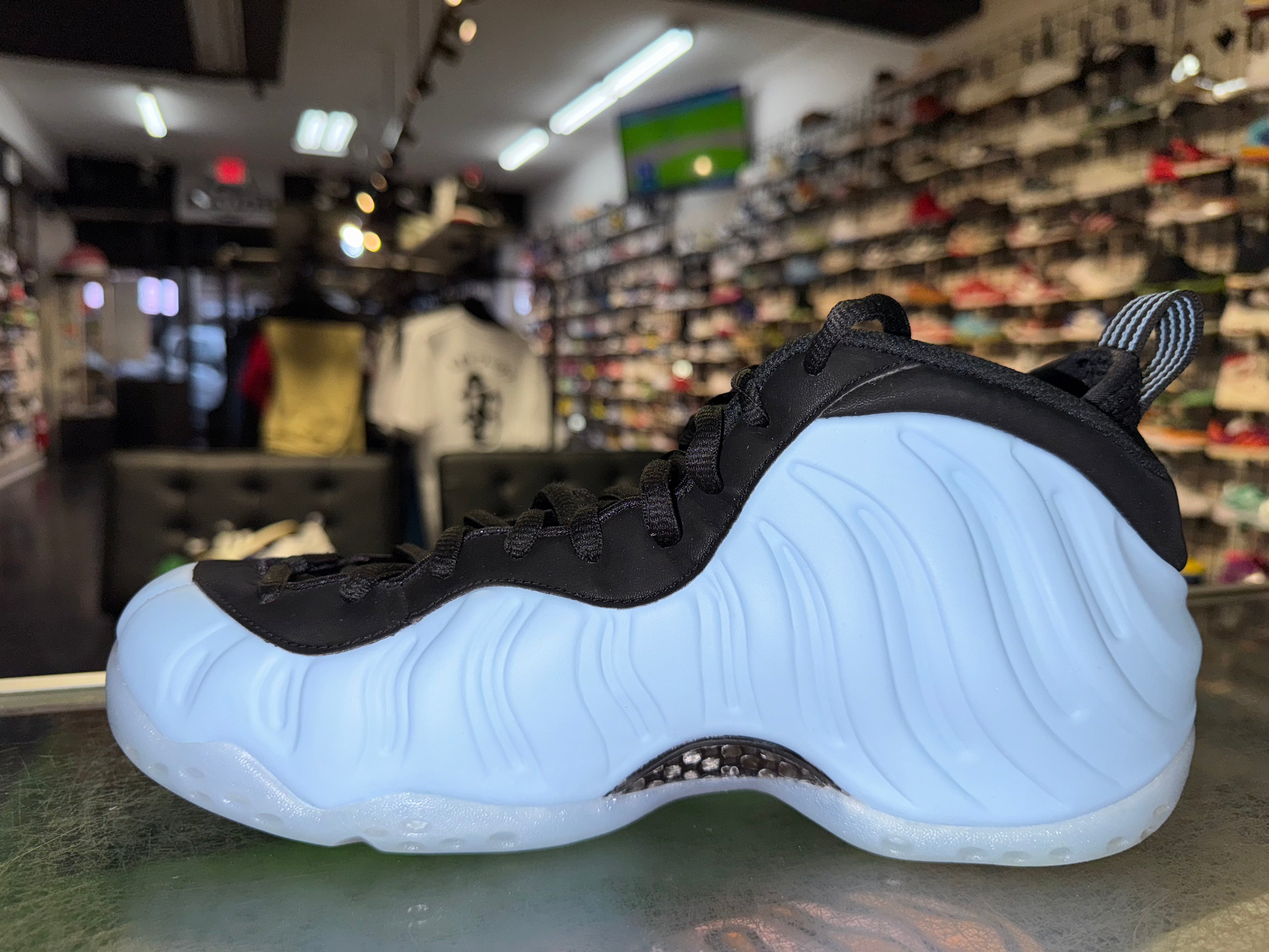 Size 8.5 Foamposite One "Psychic Blue"