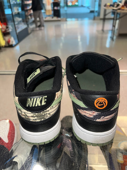 Size 11 Dunk Low "Crazy Camo" (Mall)