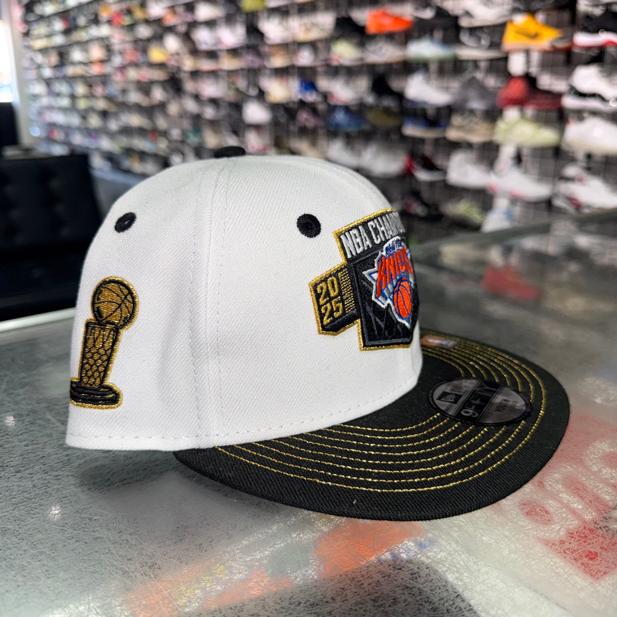 Size OS Youth* New Era SnapBack Hat “Knicks Champions” Brand New