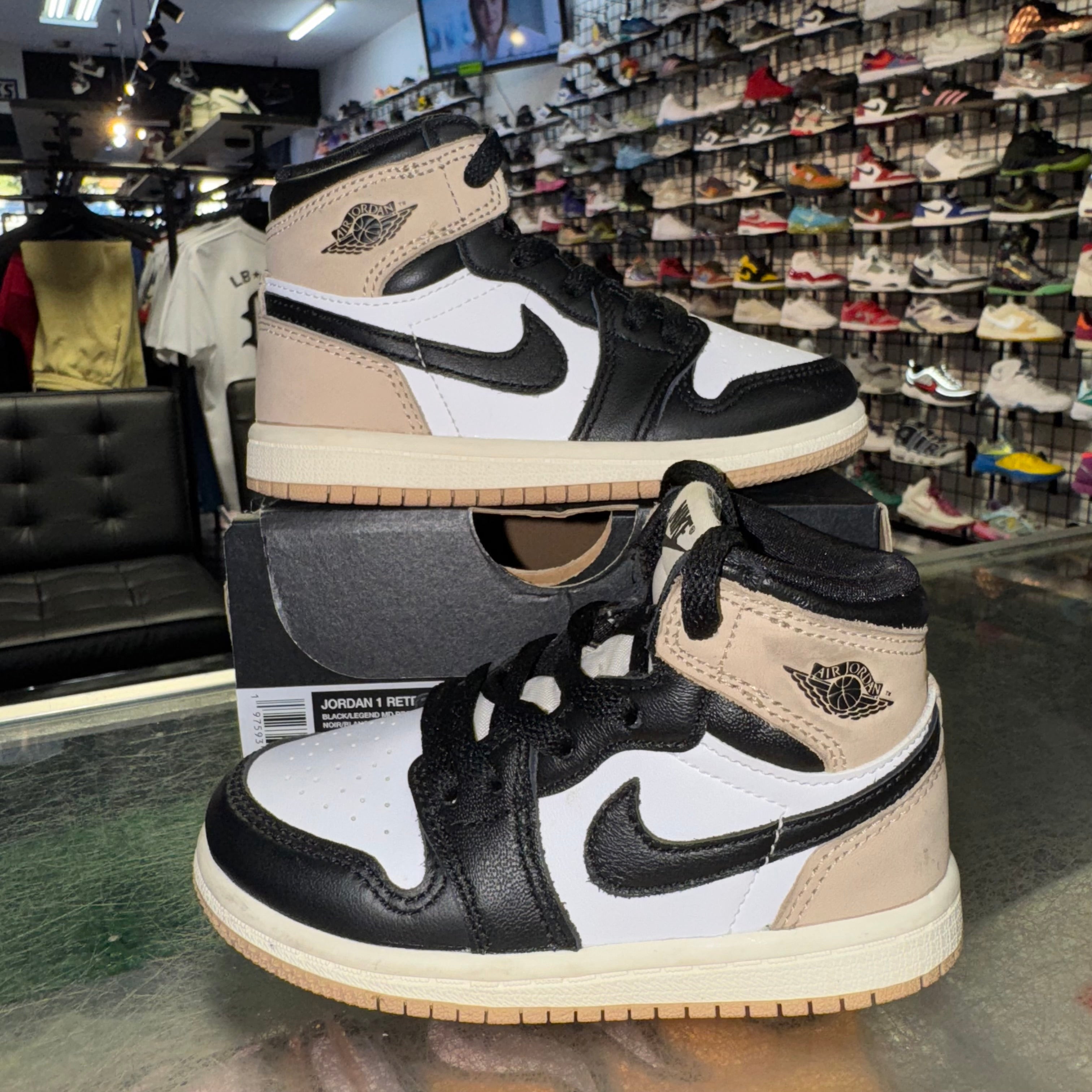 Size 8c Air Jordan 1 "Latte" (TD)
