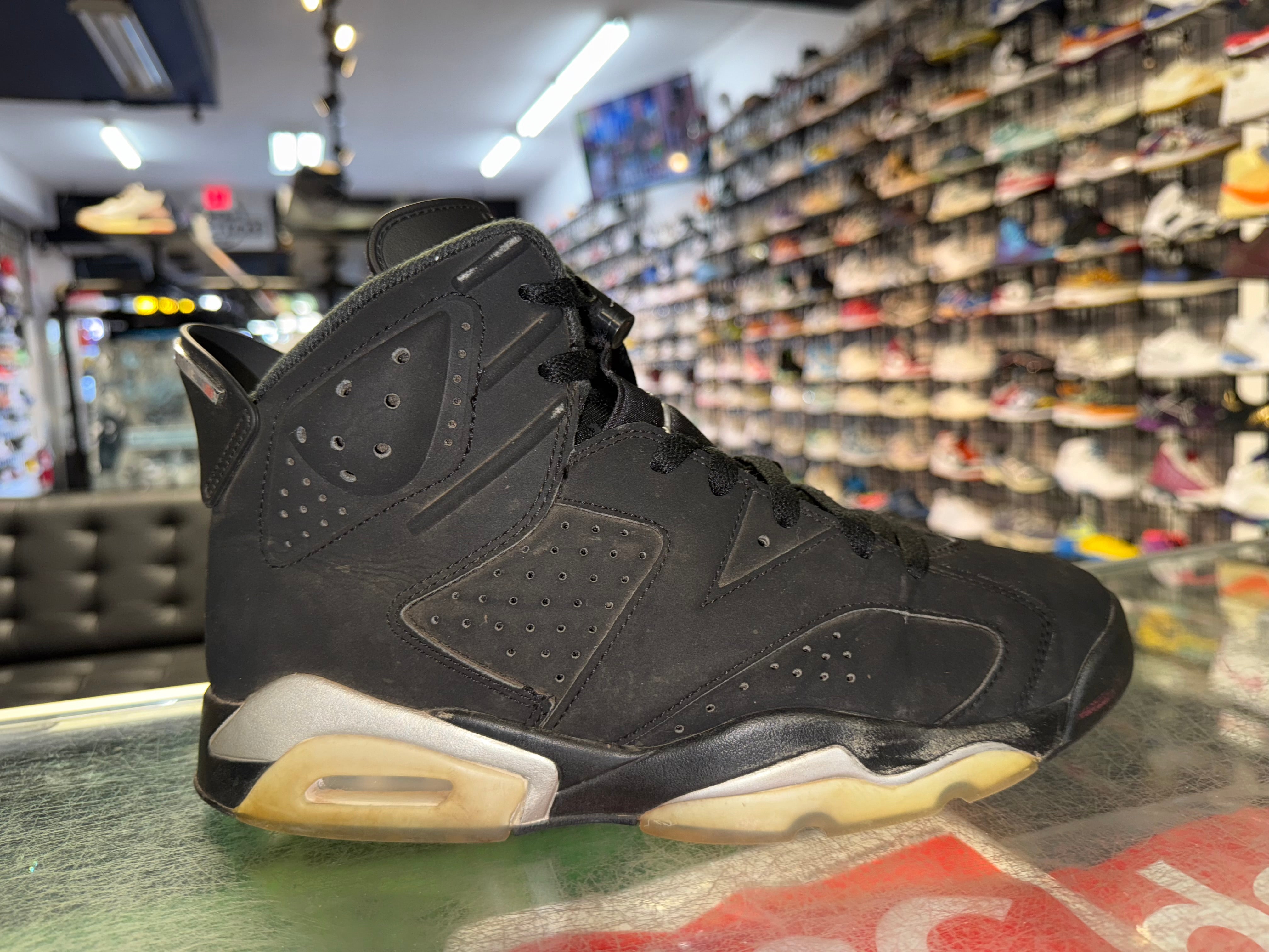Size 8.5 Air Jordan 6 "Chrome"