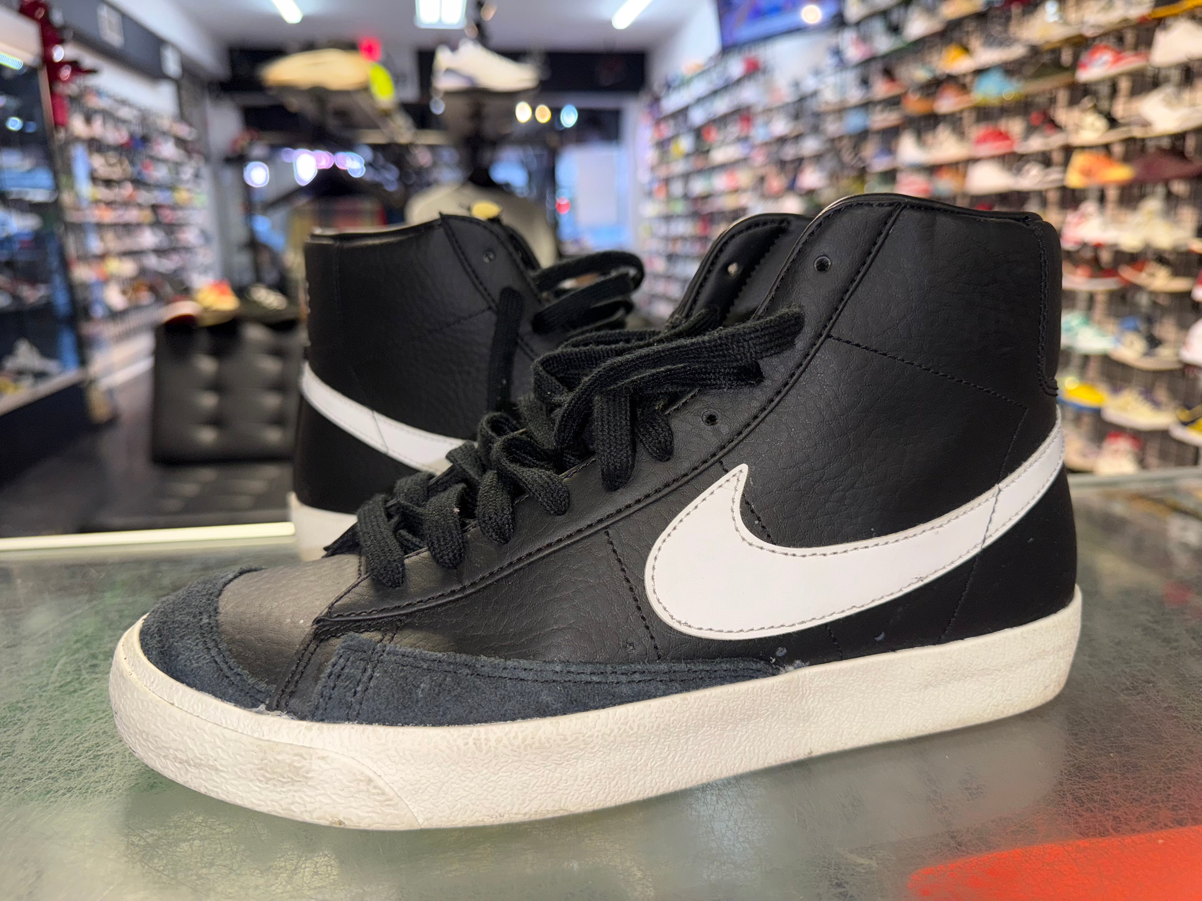 Size 8.5 Blazer High Black White - NB