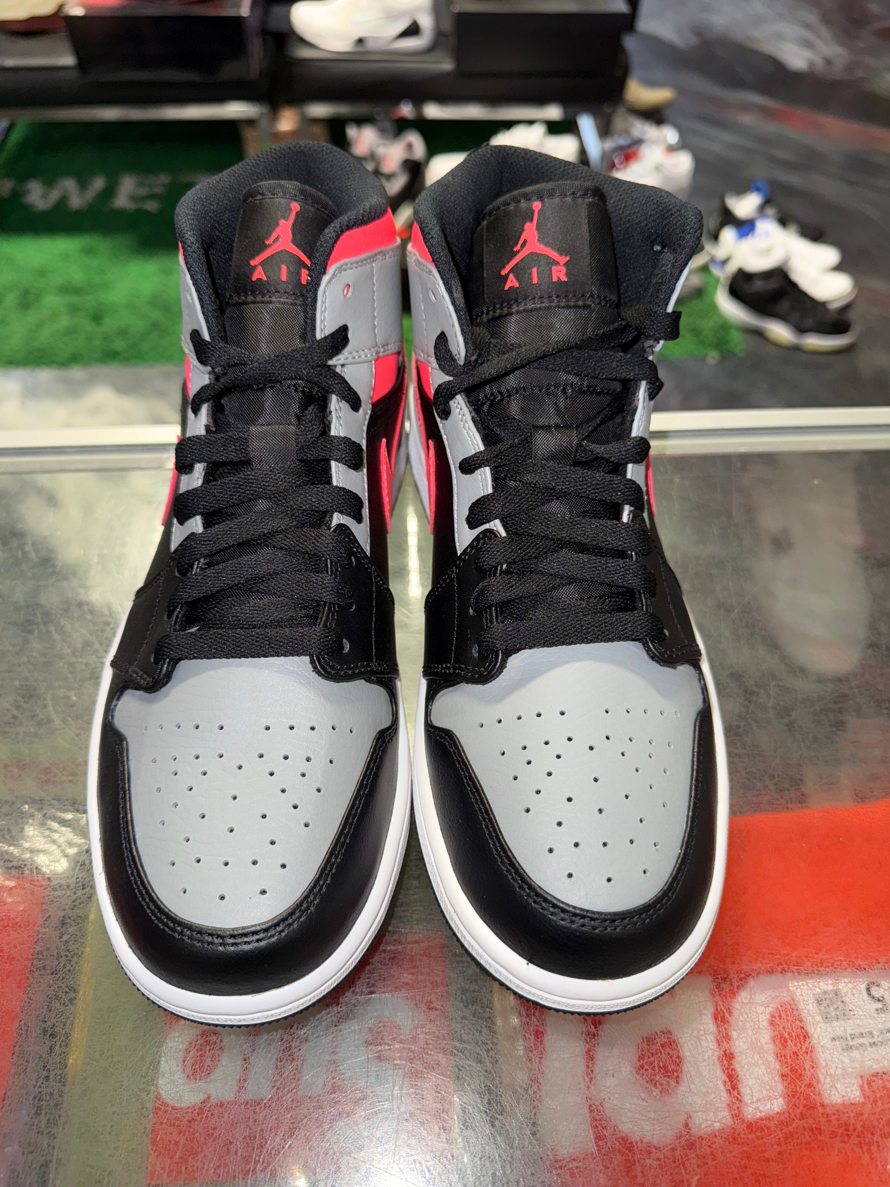 Size 8.5 Air Jordan 1 Mid "Pink Shadow" Brand New