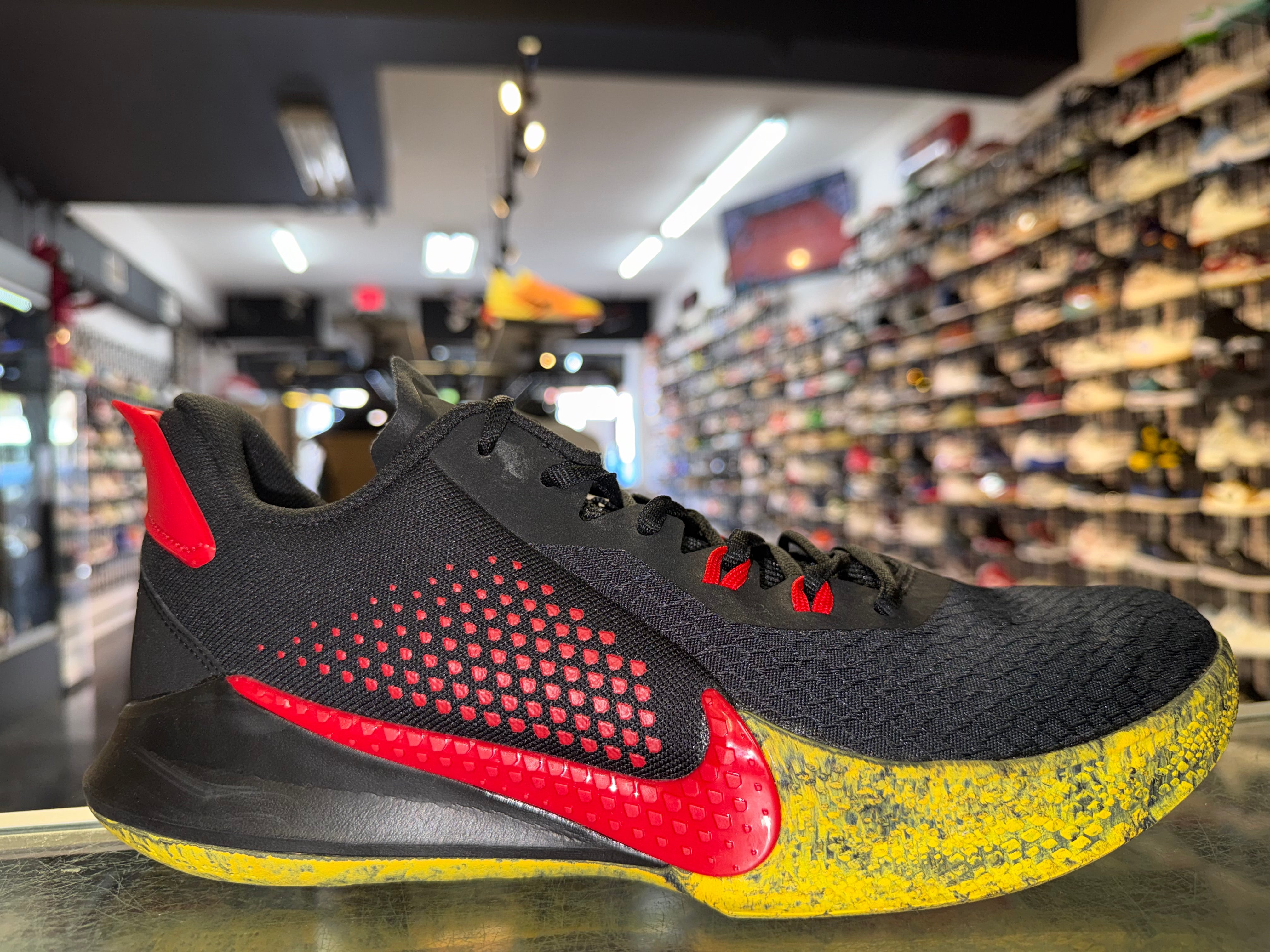 Size 10 Kobe Mamba Fury "Alternate Bruce Lee"