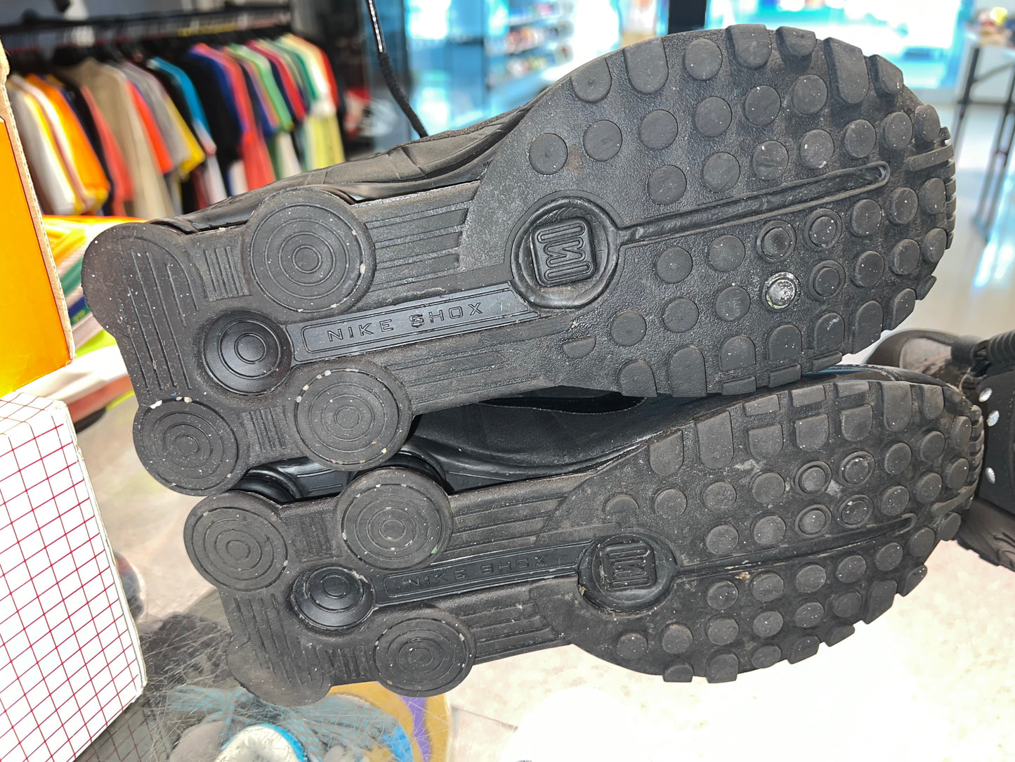 Size 8 Nike Shox R4 "Black Matte" (Mall)