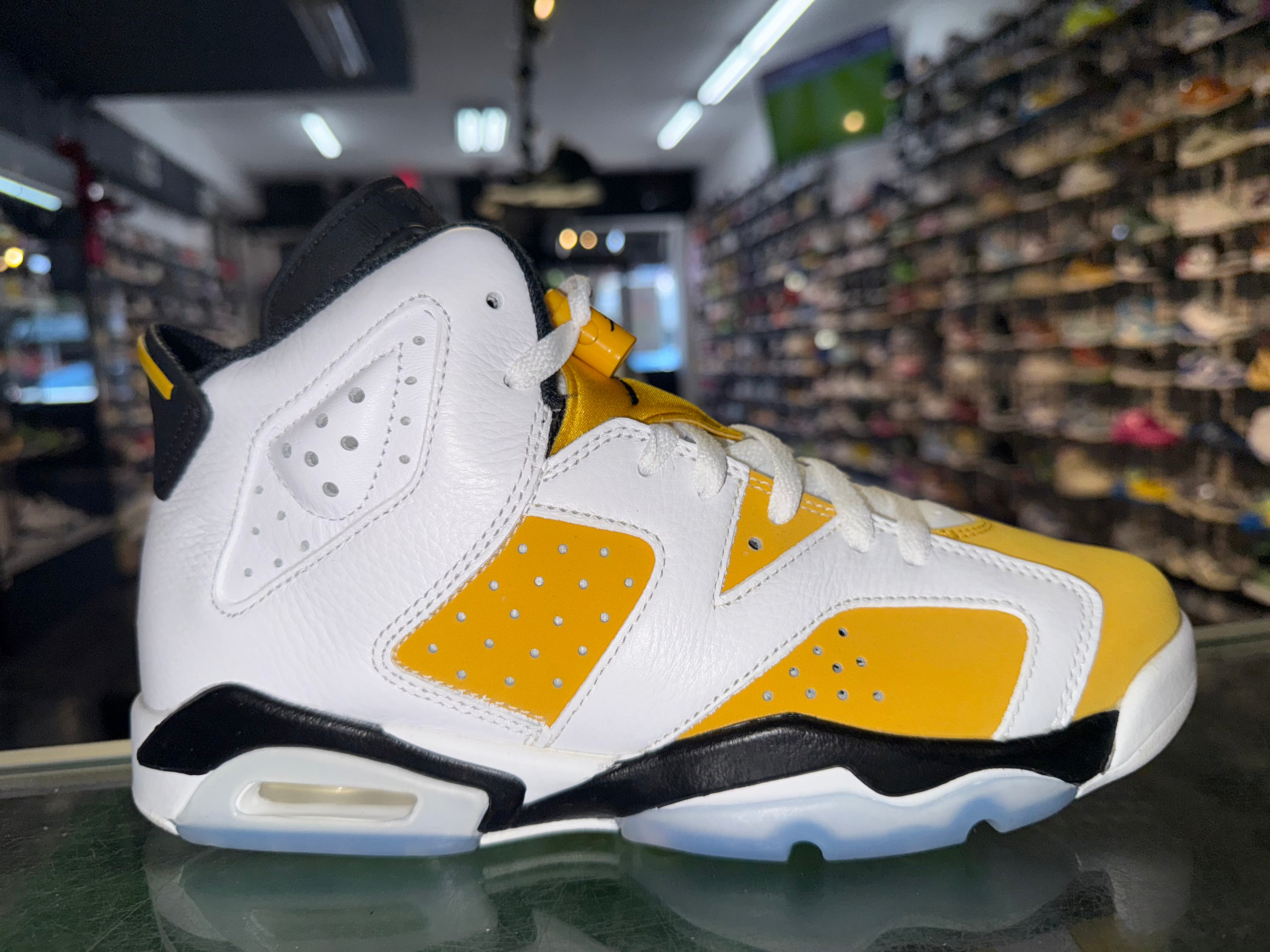 Size 7y Air Jordan 6 "Yellow Ochre"