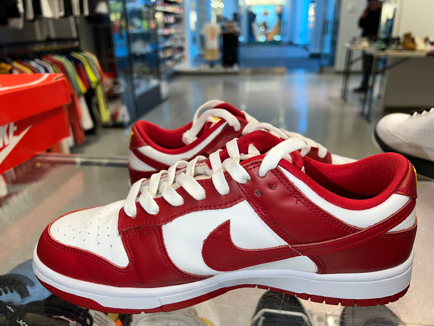 Size 9 Dunk Low “USC” (Mall)