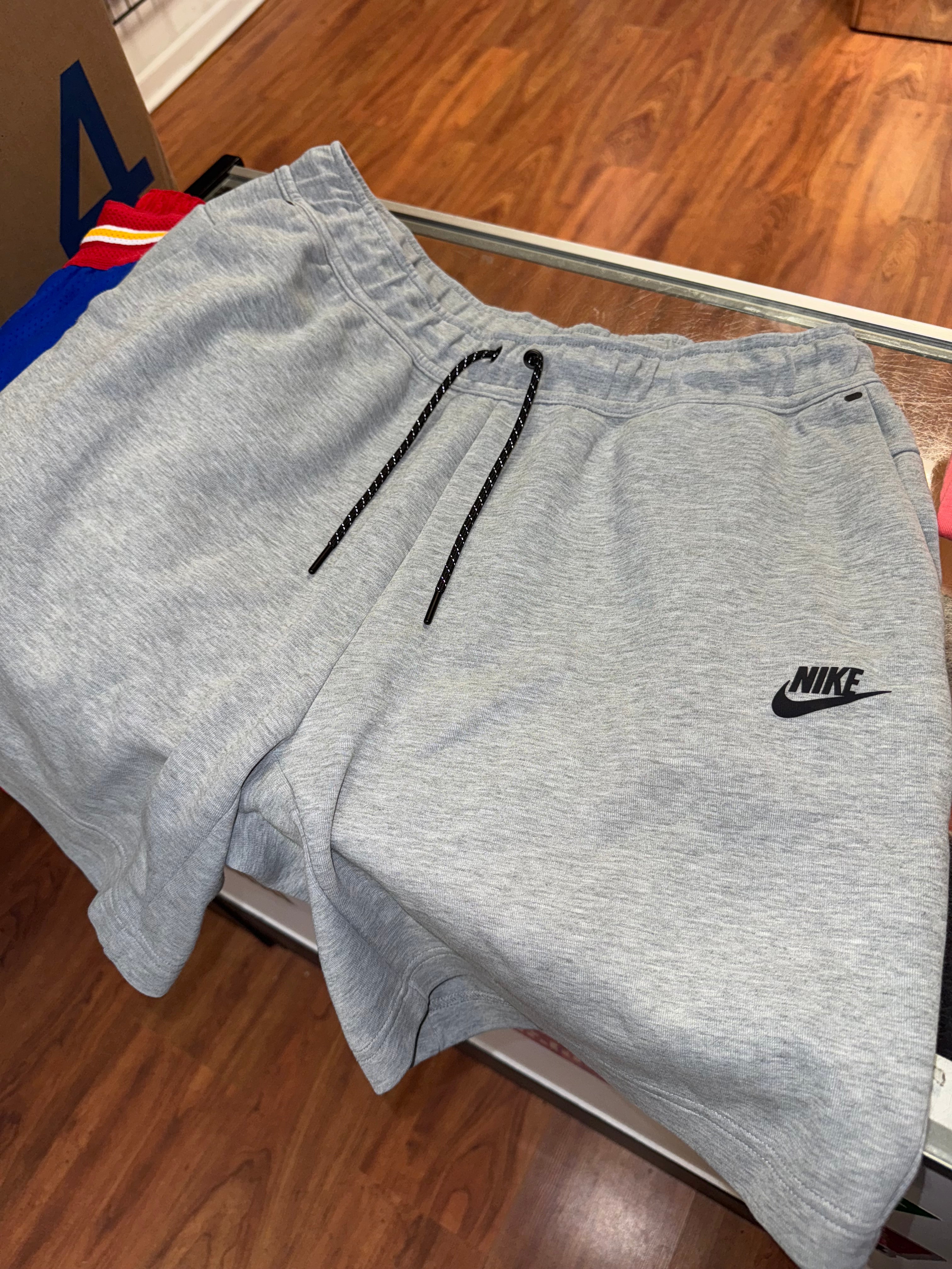 Size L Nike Tech Shorts “Grey”