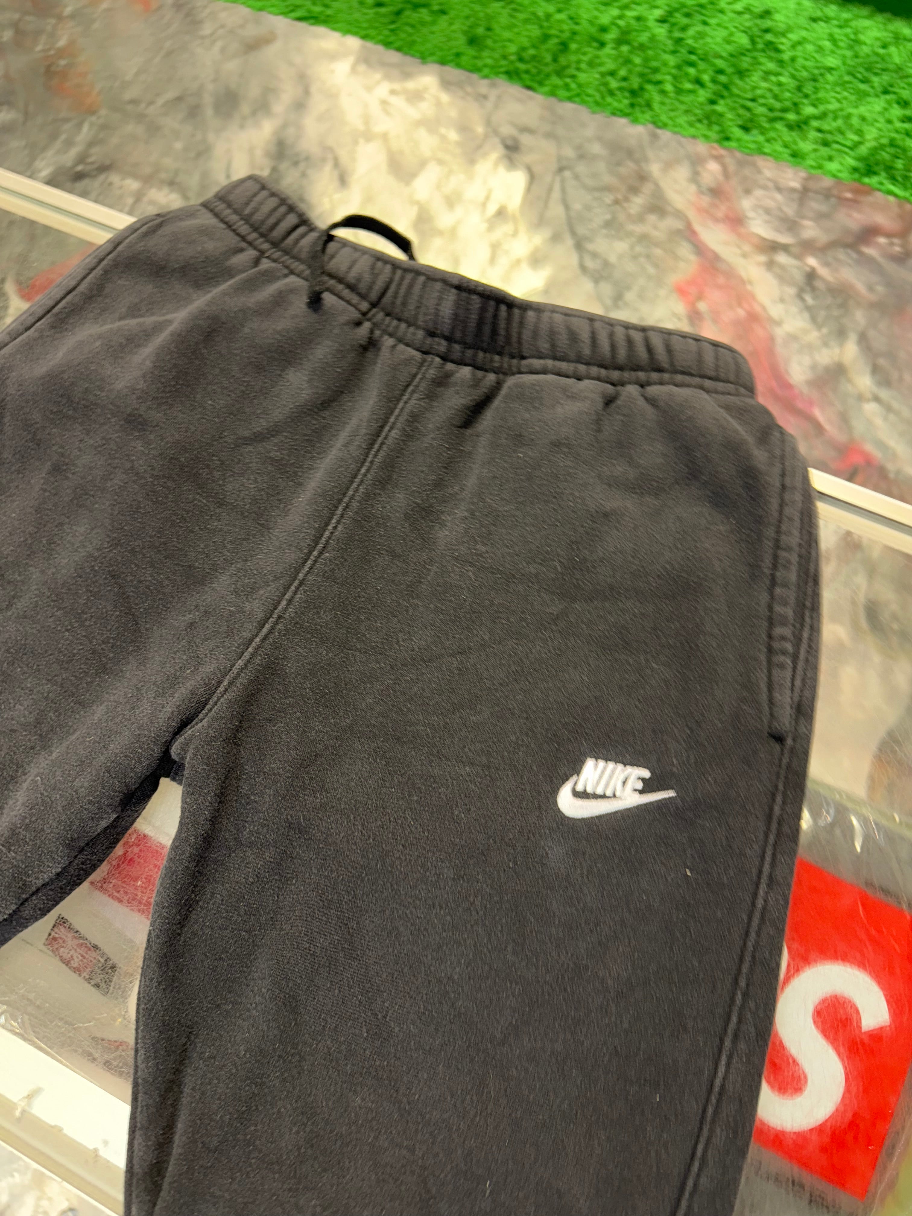 Small Nike Classic Pant "Black"