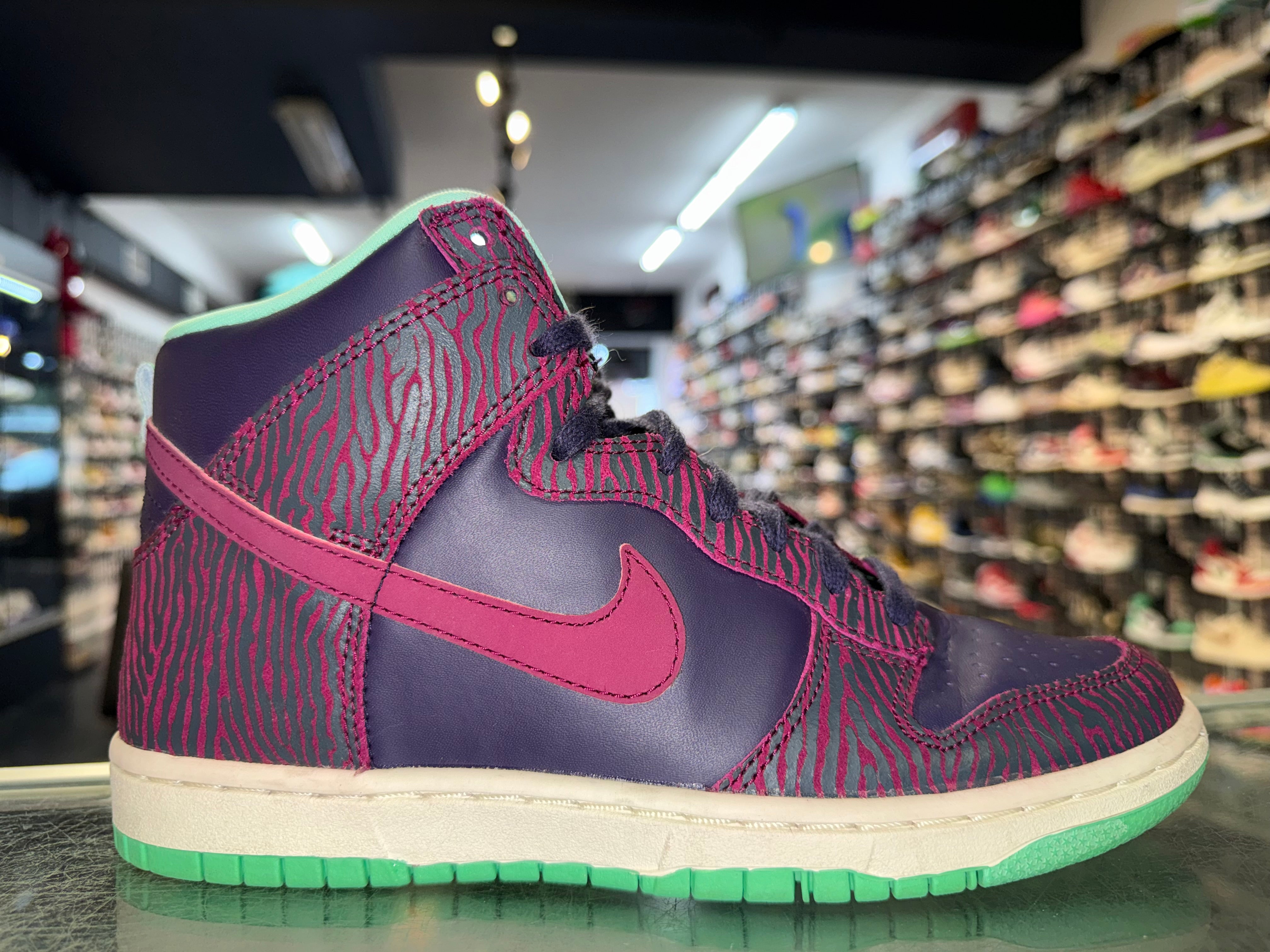 Size 6 (7.5W) Dunk High "Earthquake"