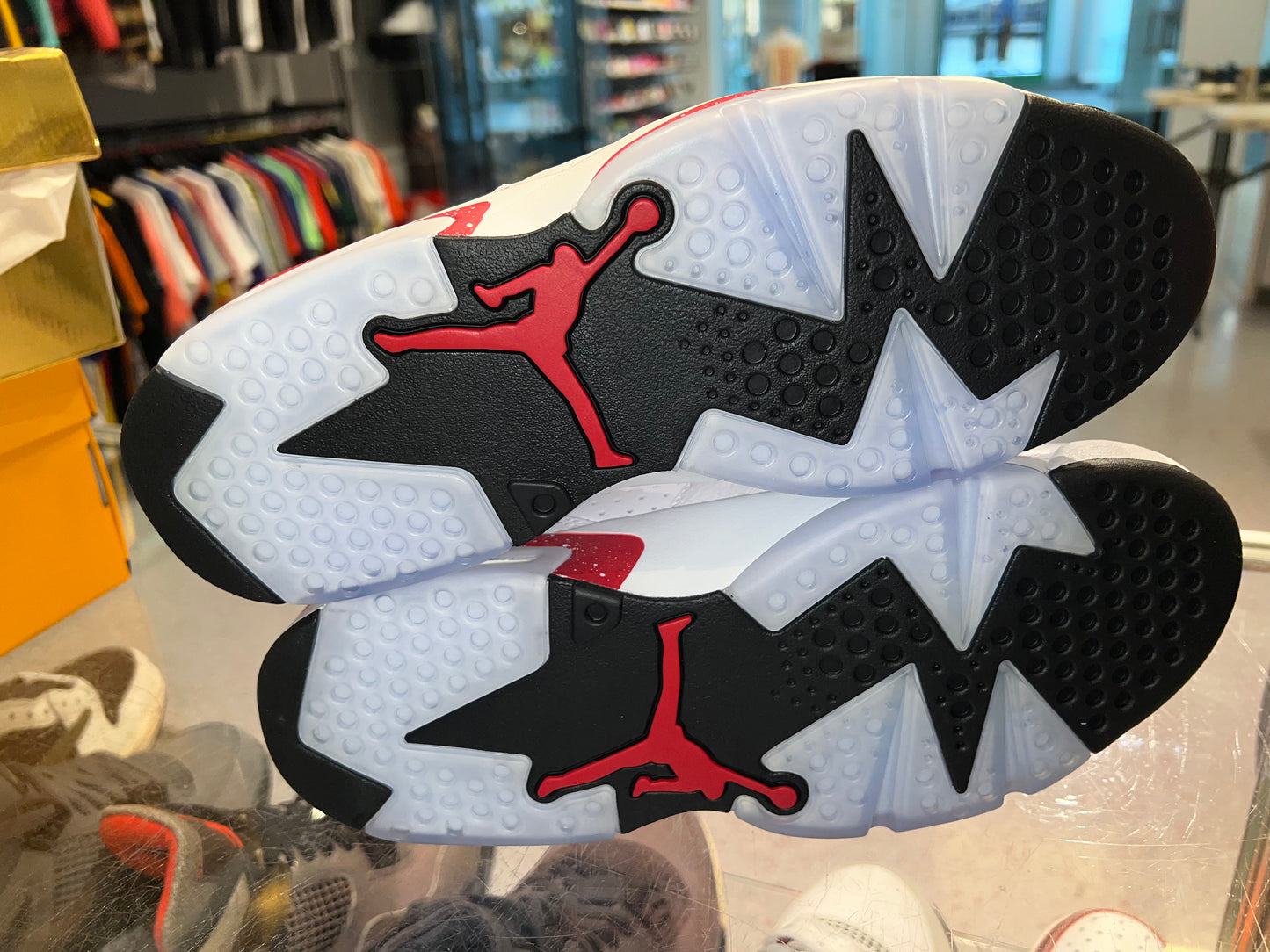Size 9 Air Jordan 6 “Red Oreo” Brand New (Mall)