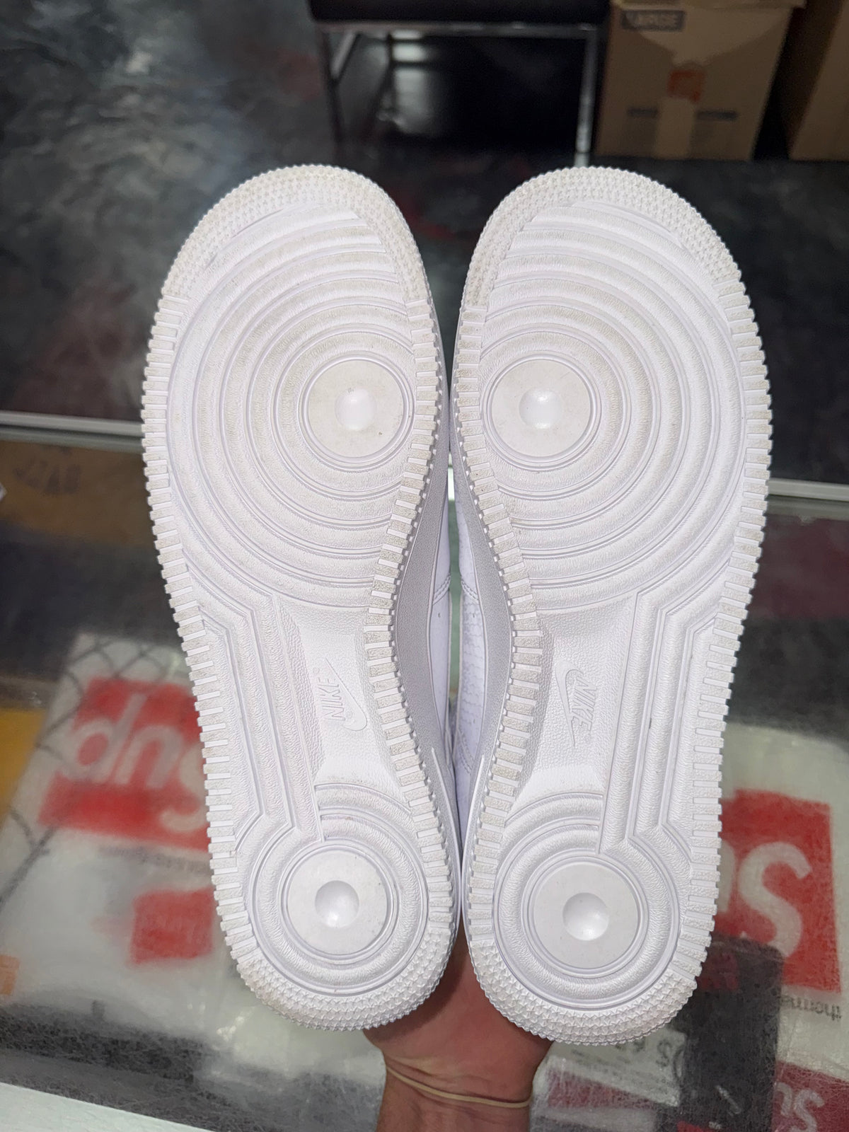 Nike Air Force 1 Kobe Bryant Forever White sneaker, pre-owned, size 10.5 – view 7