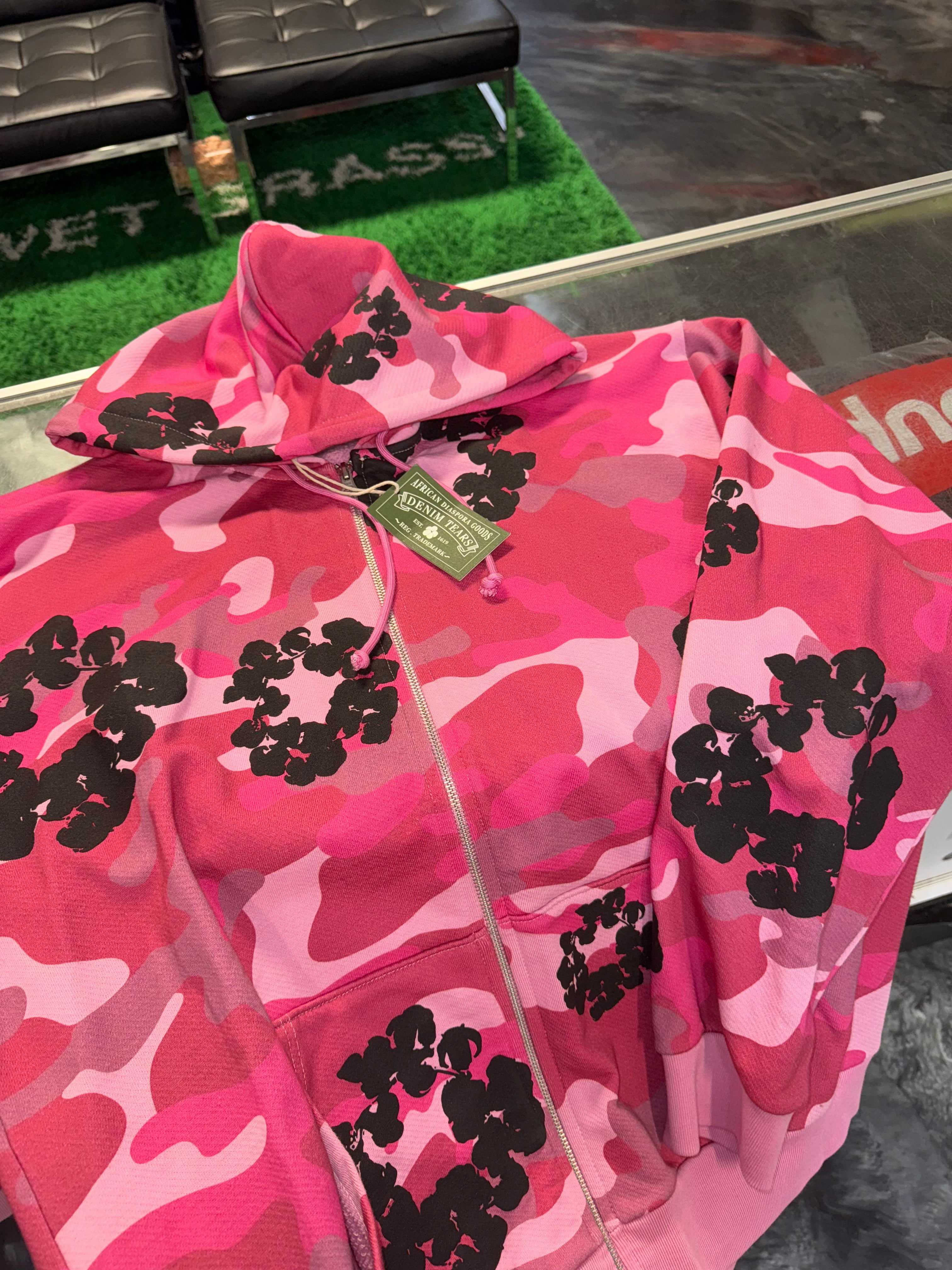 Size XL Denim Tears Cotton Wreath Zip Hoodie “Pink Camo” Brand New