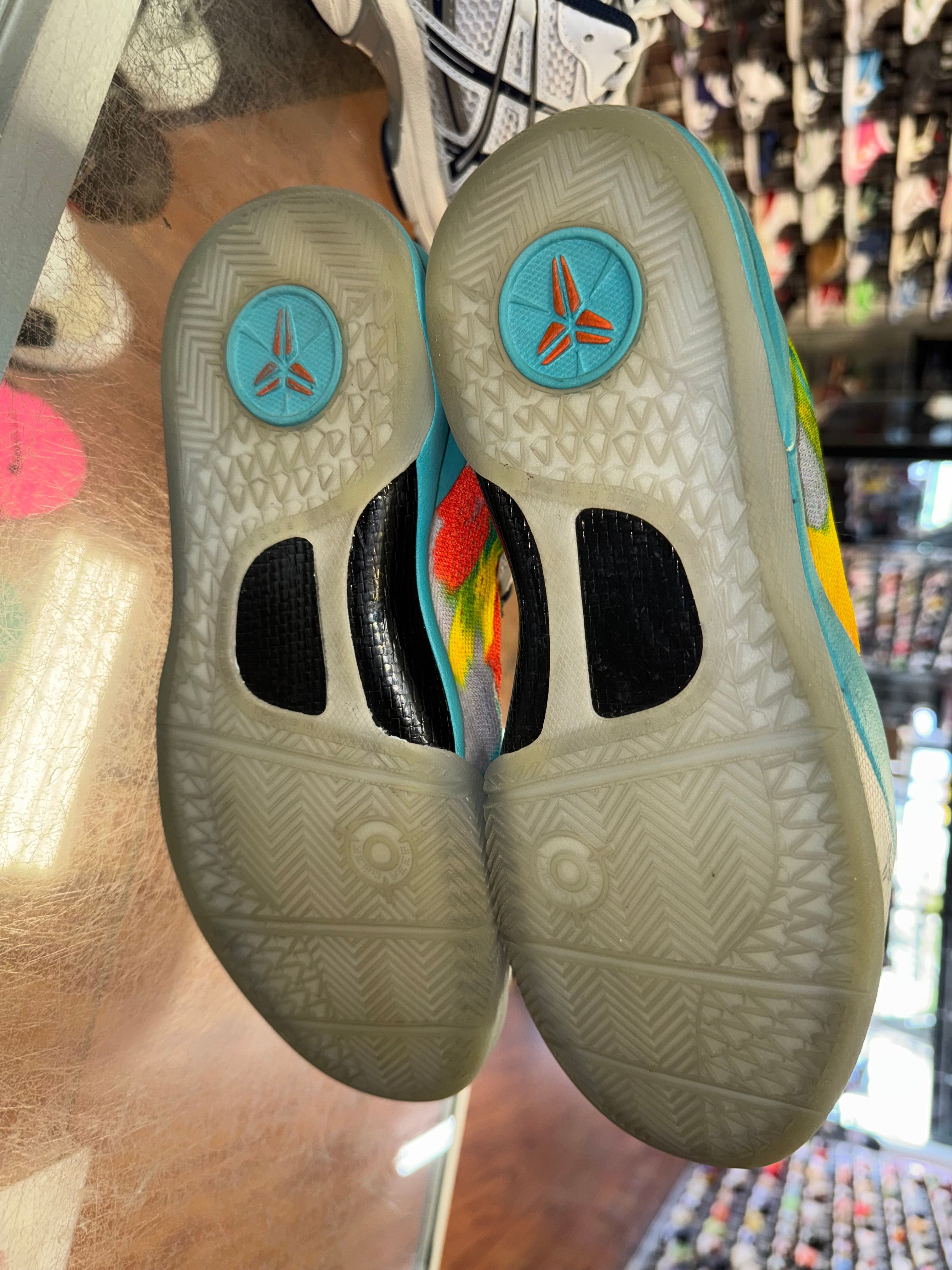 Size 6y Kobe 8 Protro "Venice Beach"